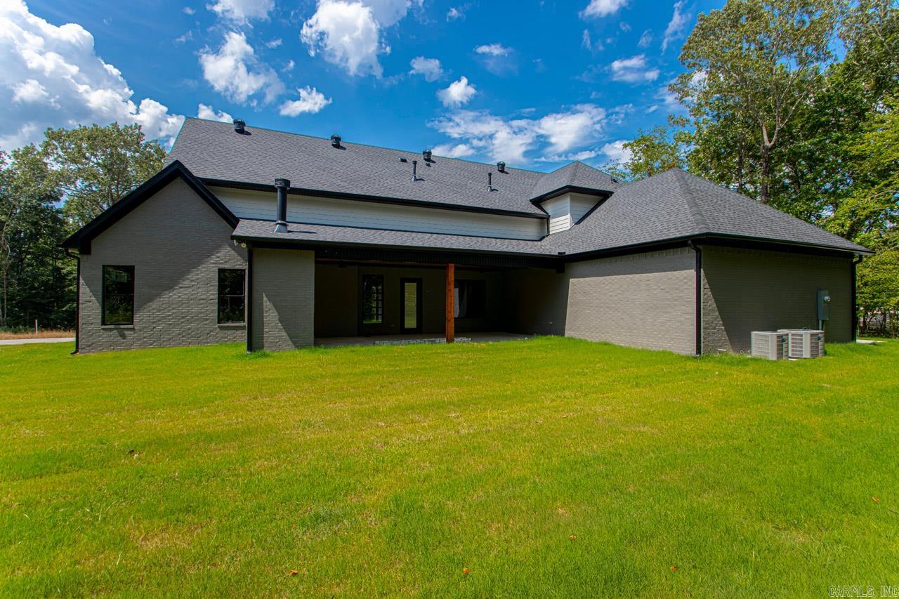 AVILLA MANOR - Residential