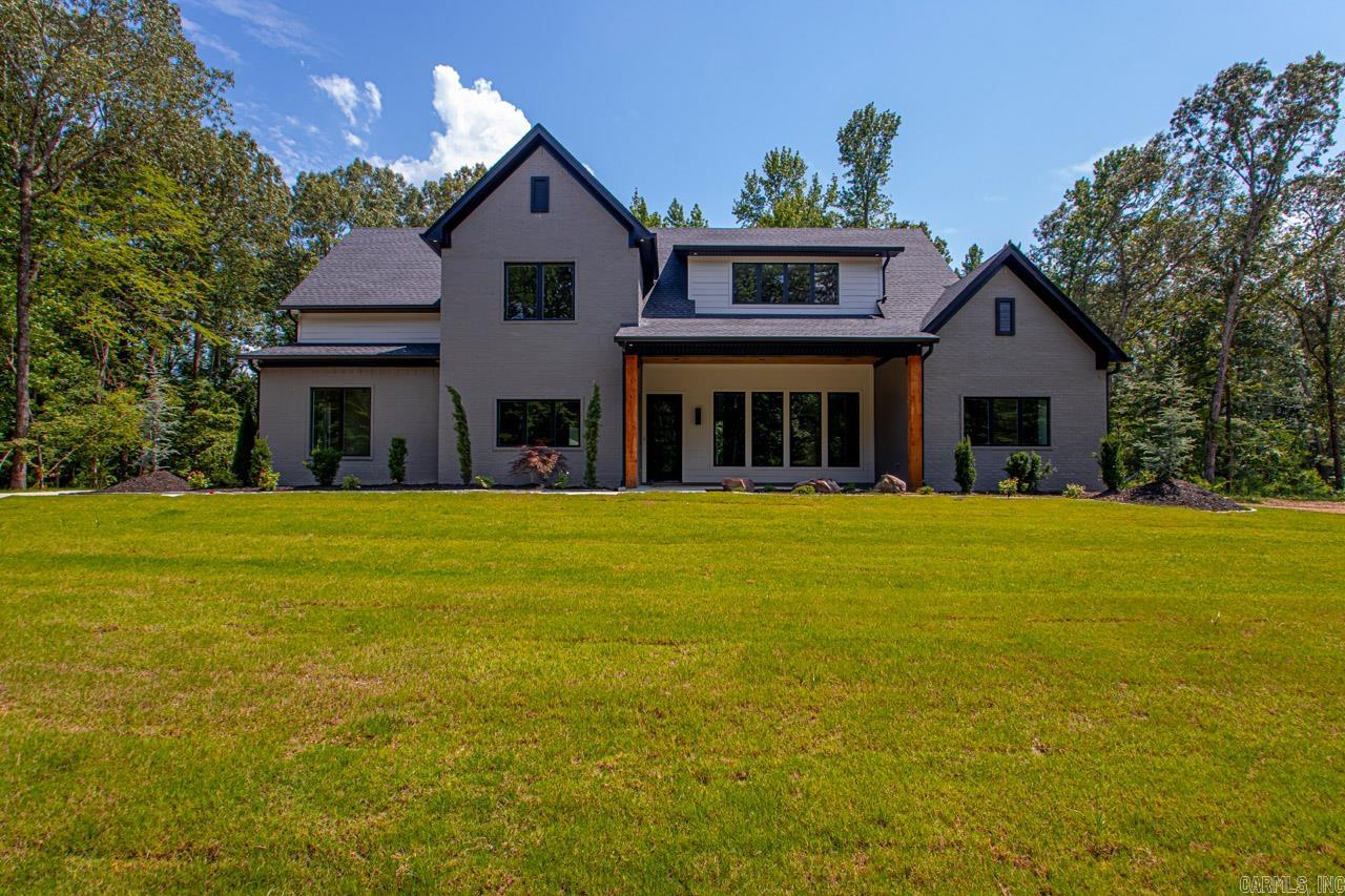 AVILLA MANOR - Residential