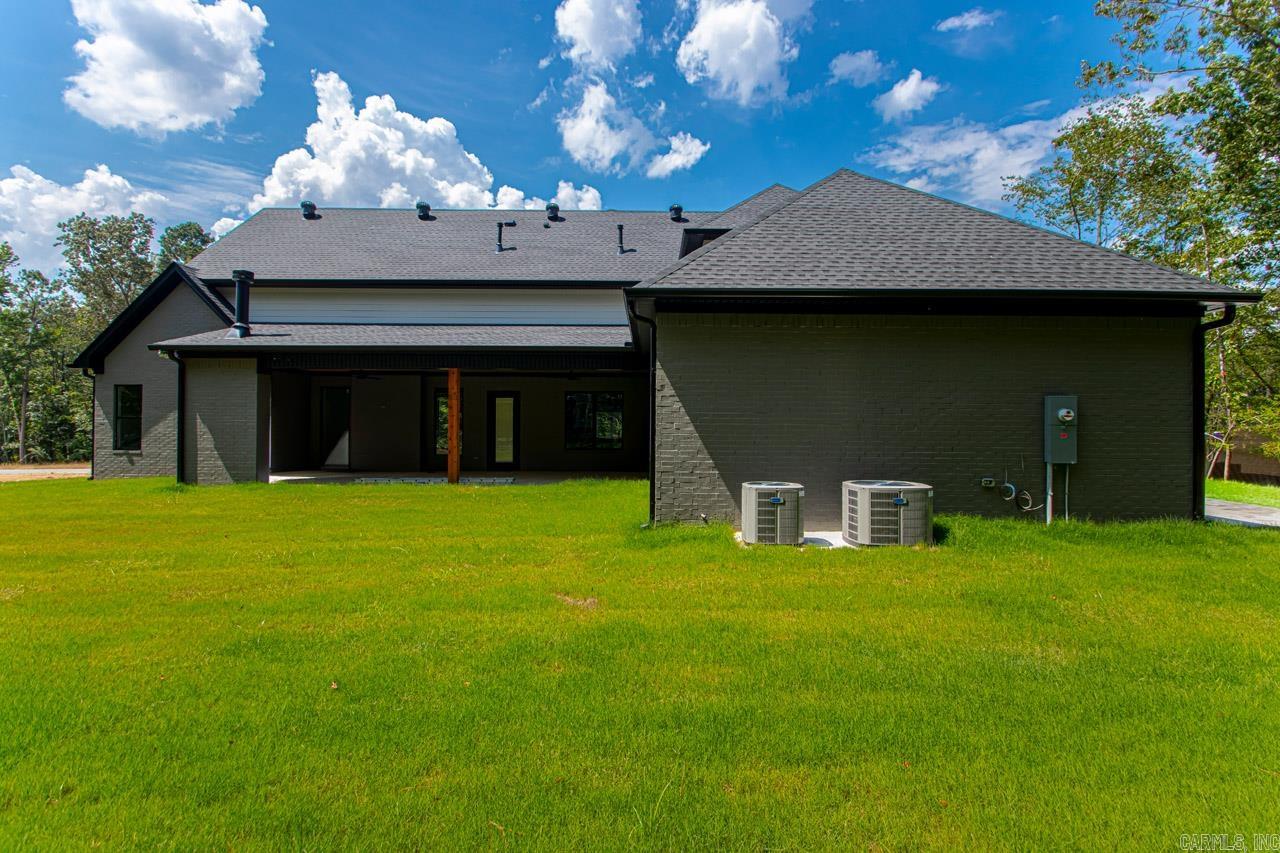 AVILLA MANOR - Residential