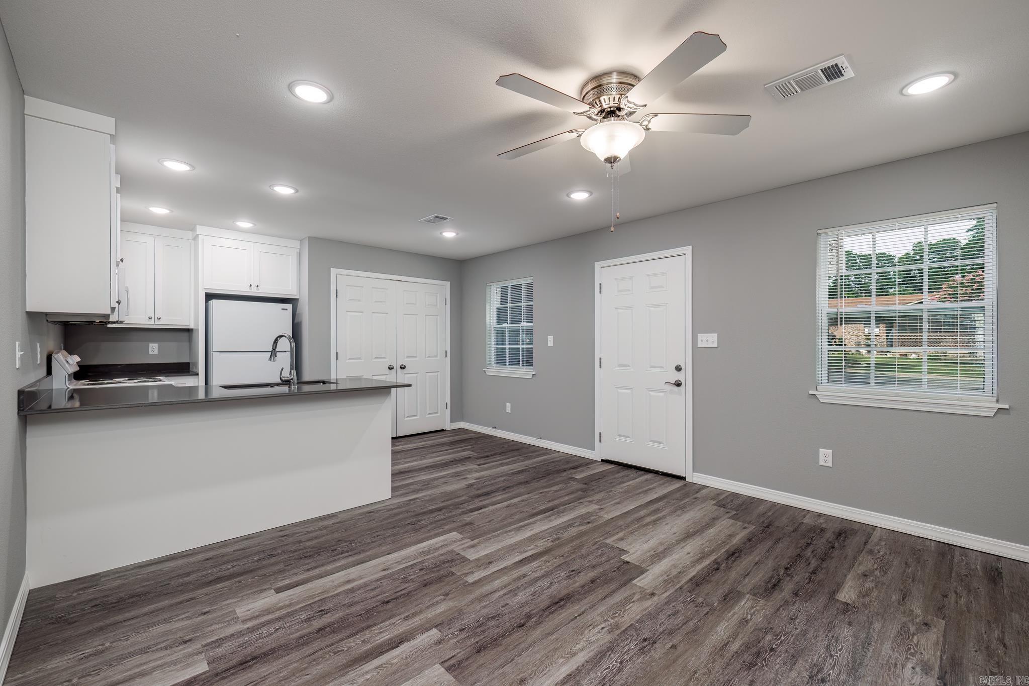 HILLS ADDN - Residential