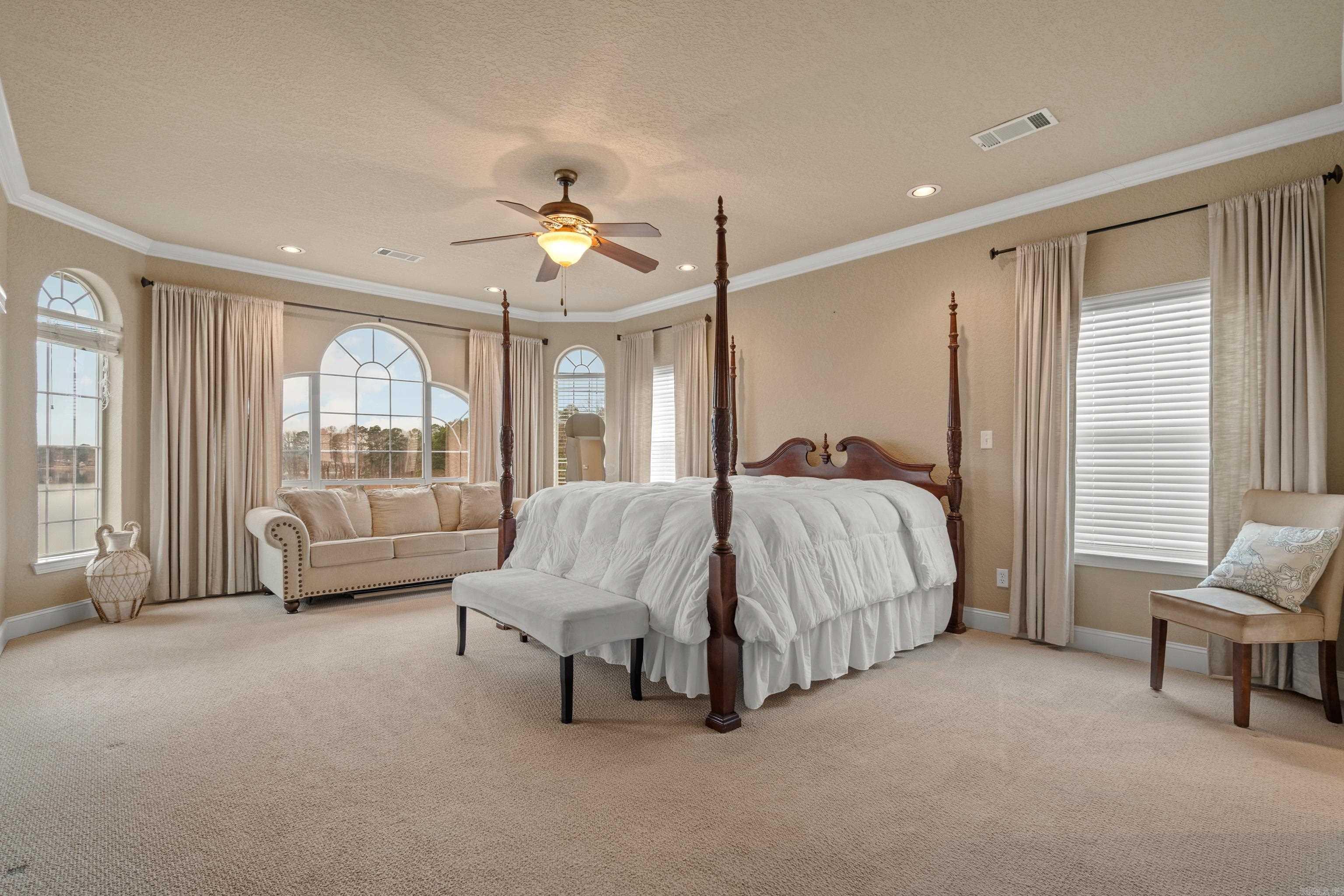 LIGHTHOUSE POINT HPR - Residential