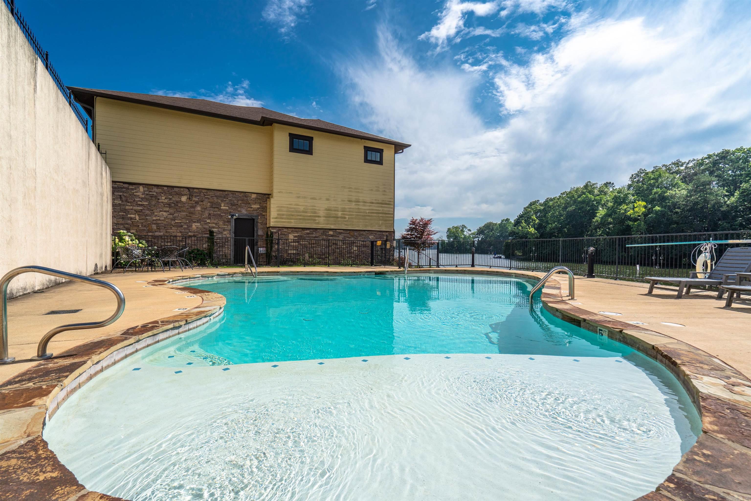 LIGHTHOUSE POINT HPR - Residential