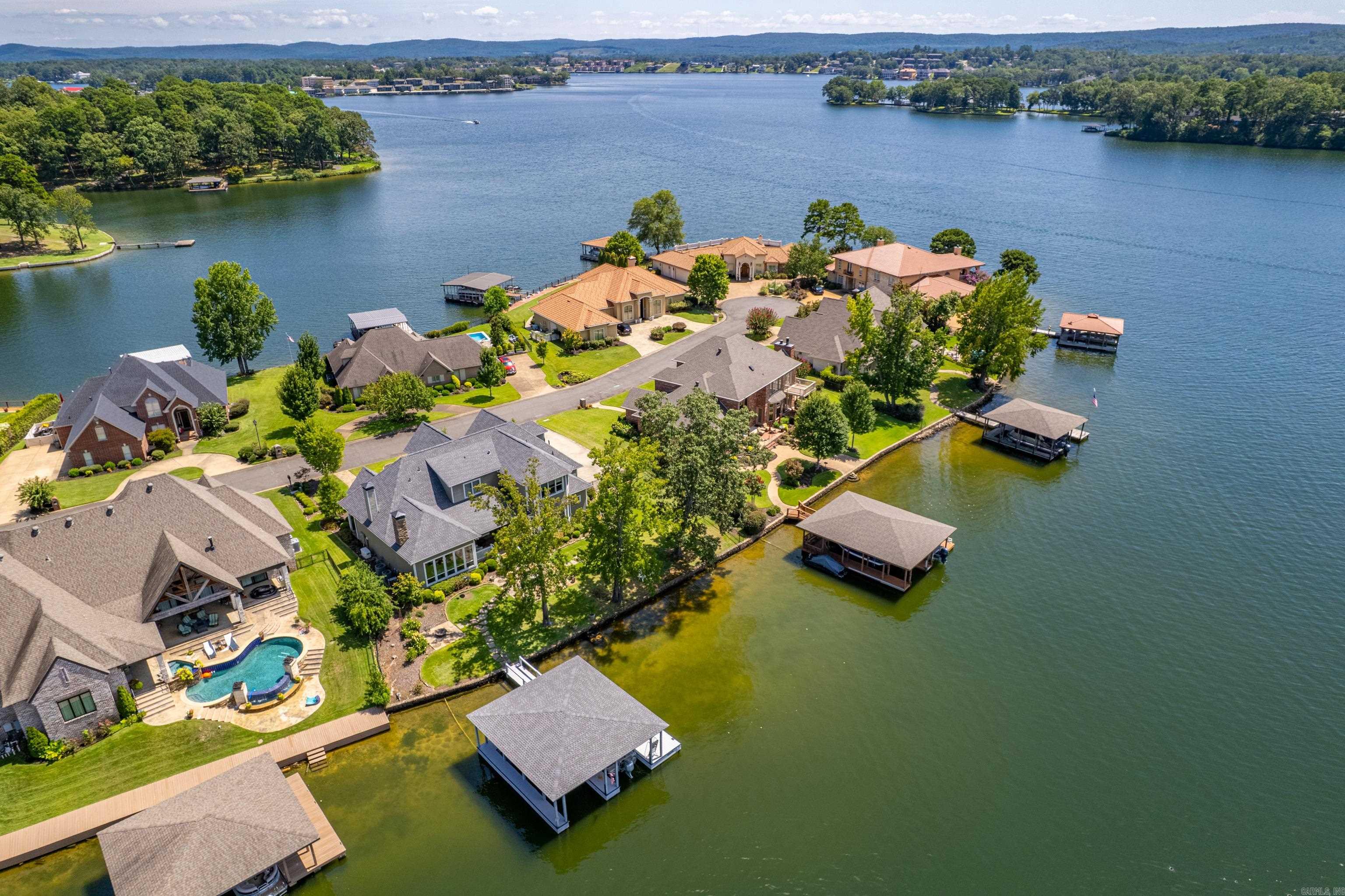 ARD POINTE - Residential