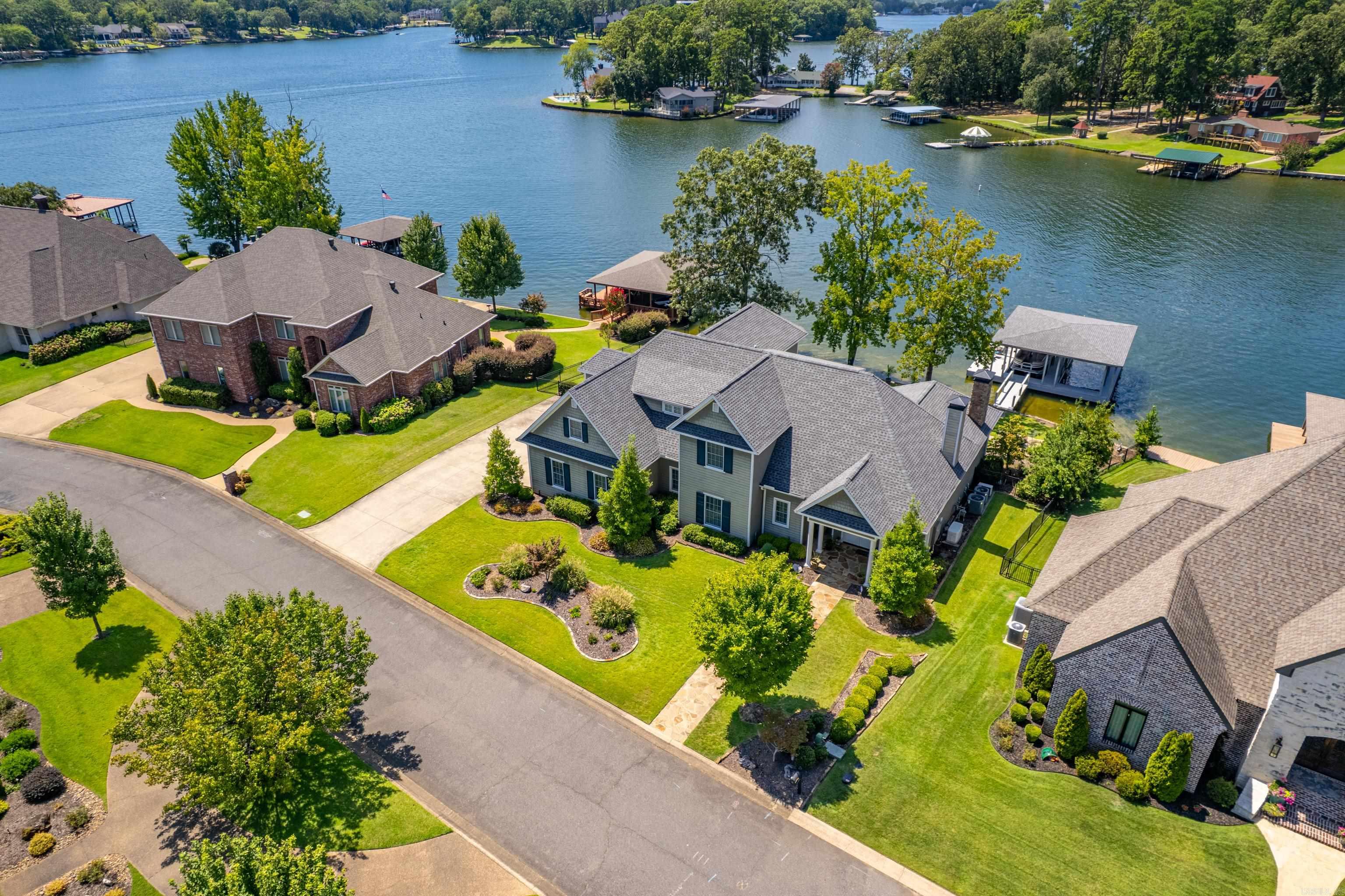 ARD POINTE - Residential