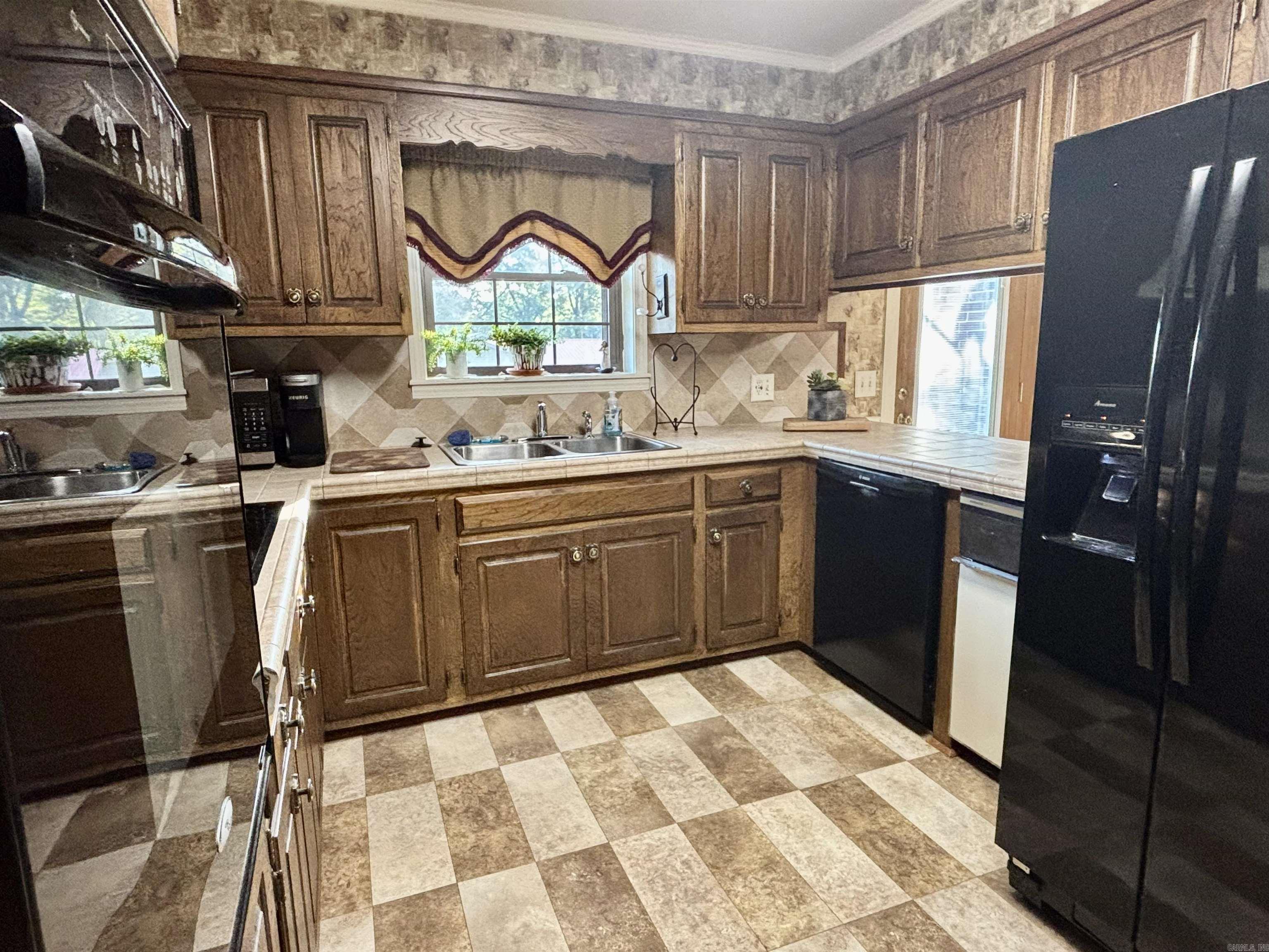 COUNTRY CLUB ADDN - Residential