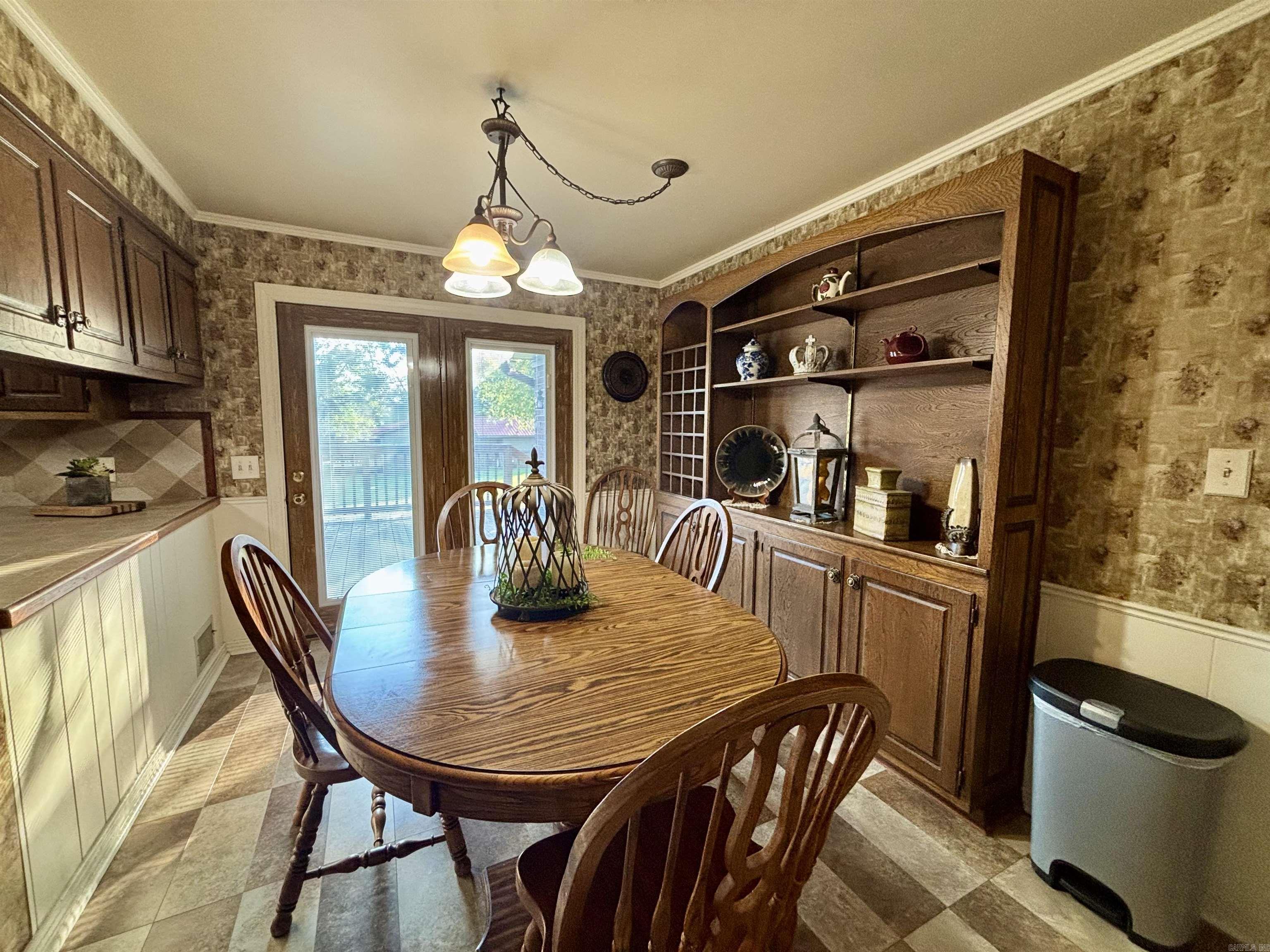 COUNTRY CLUB ADDN - Residential