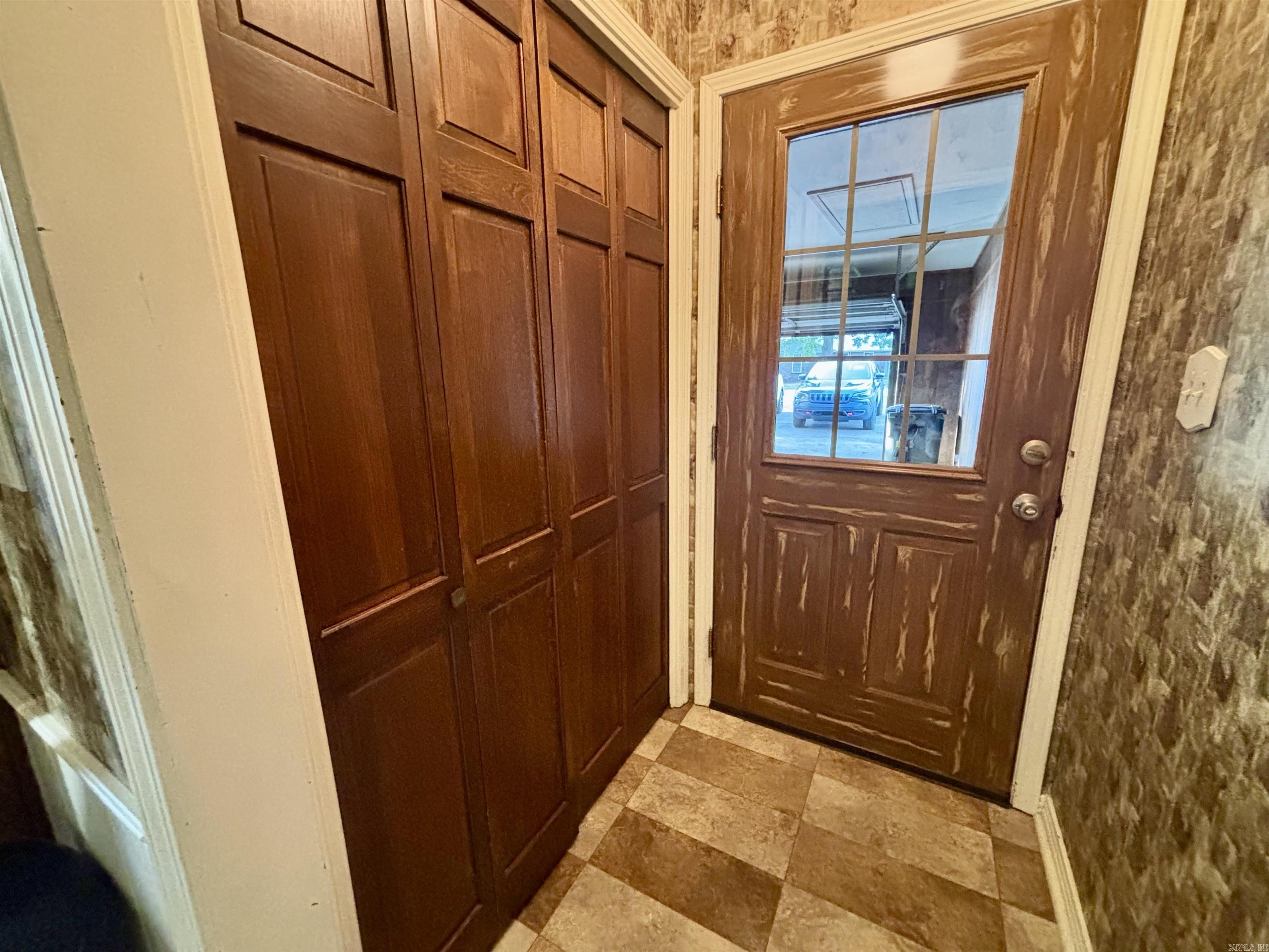 COUNTRY CLUB ADDN - Residential