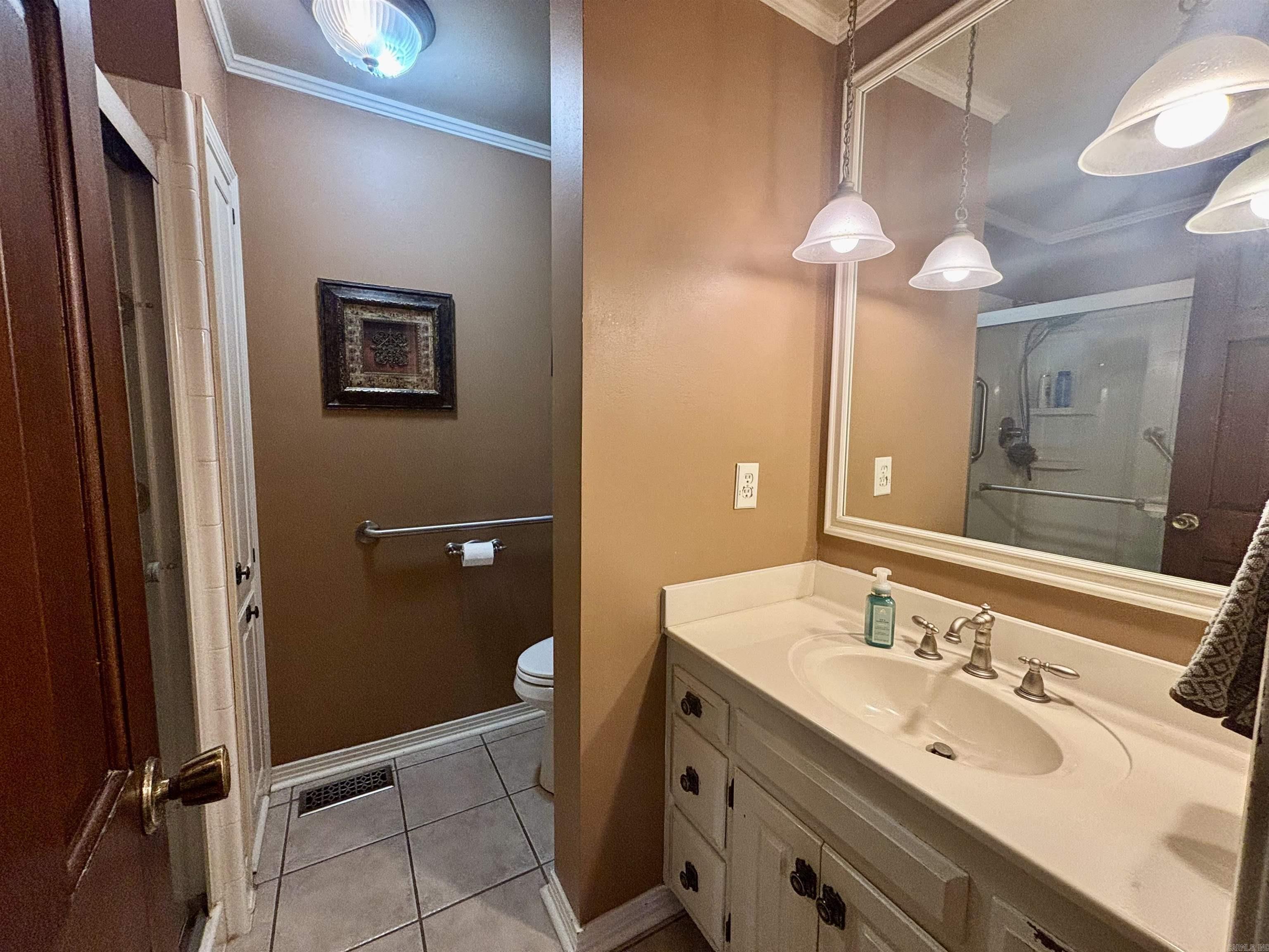 COUNTRY CLUB ADDN - Residential