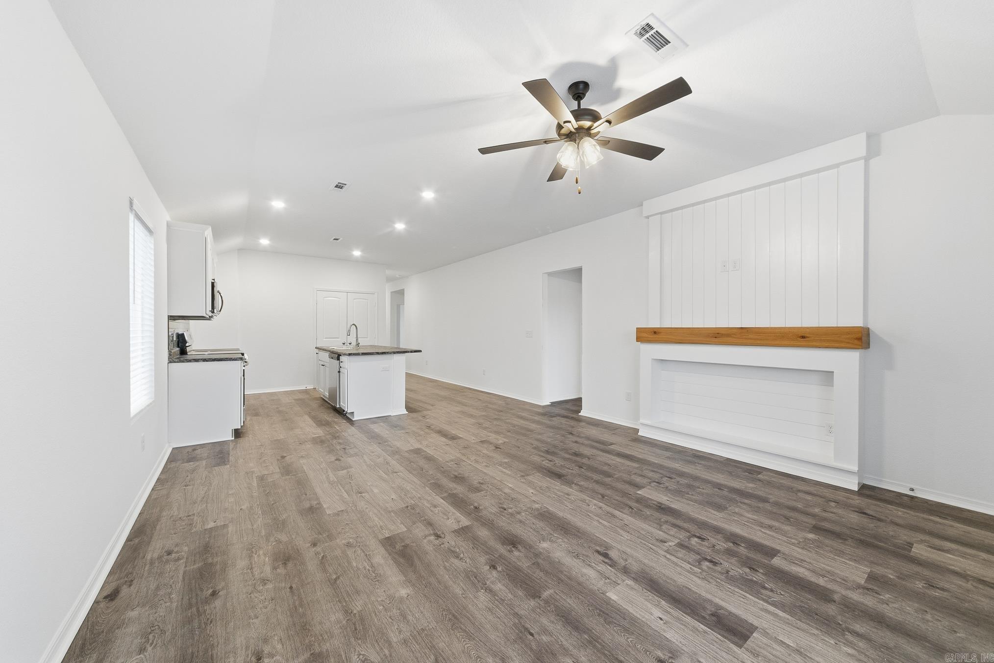 STAGECOACH MEADOWS - Residential