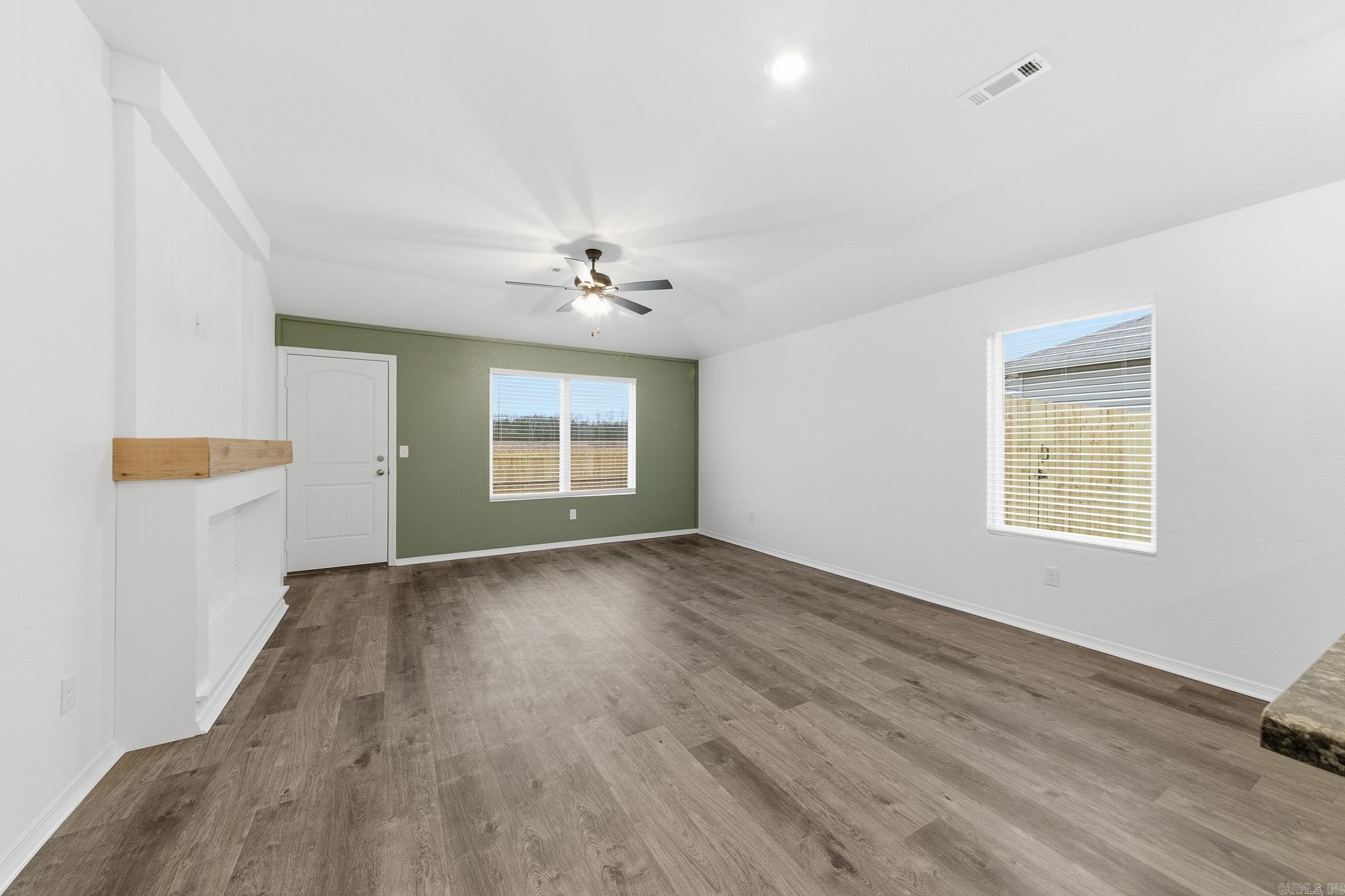 STAGECOACH MEADOWS - Residential