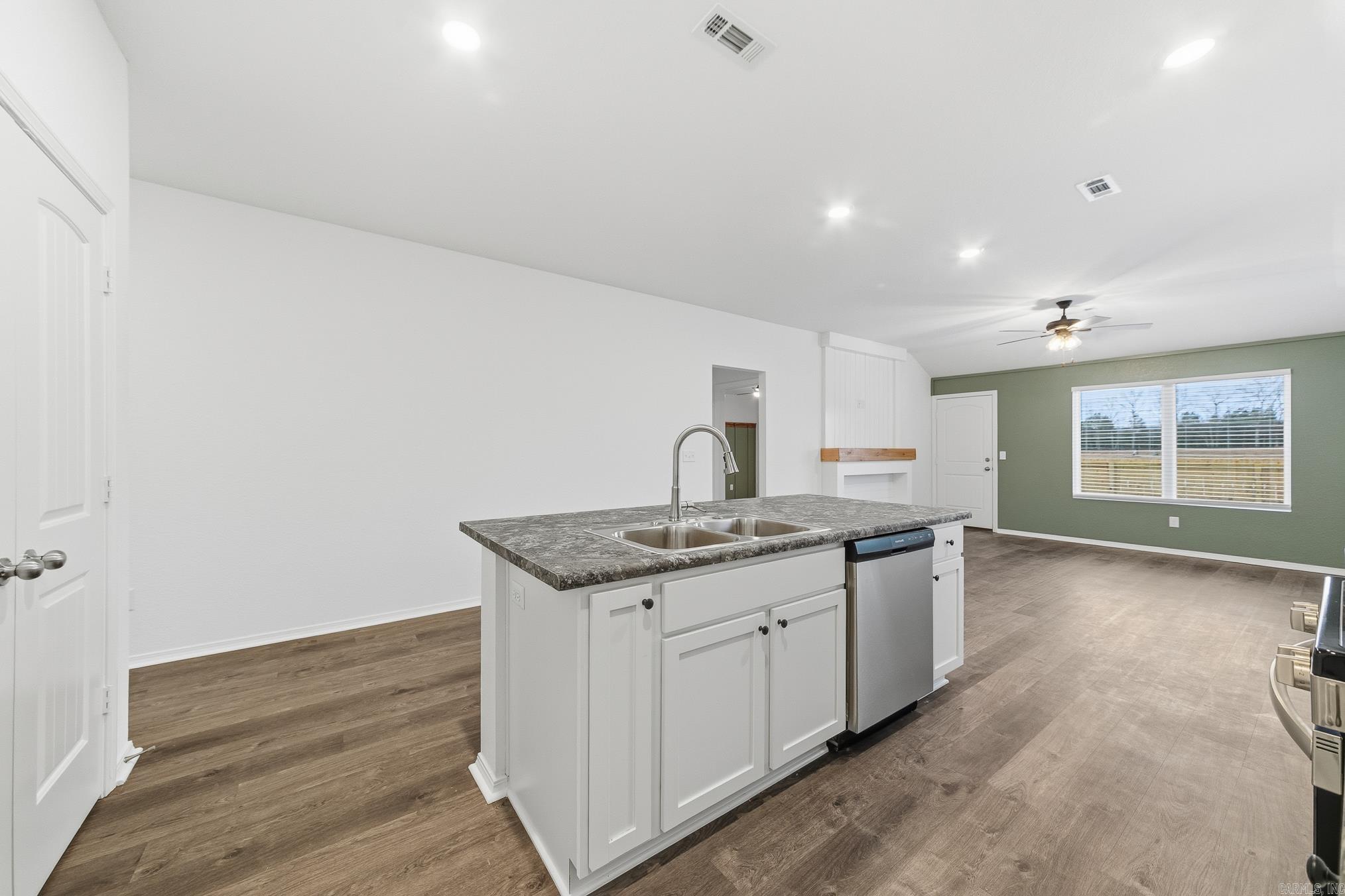 STAGECOACH MEADOWS - Residential