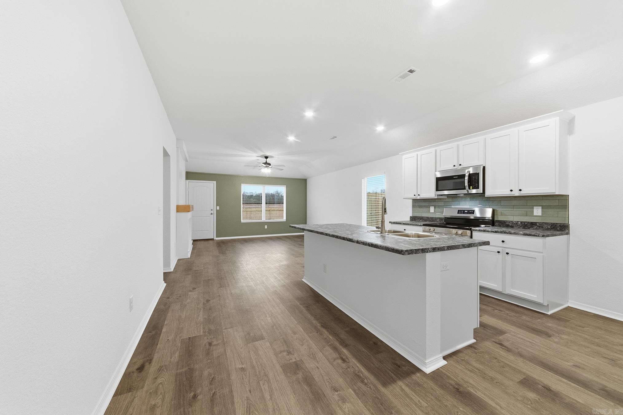 STAGECOACH MEADOWS - Residential