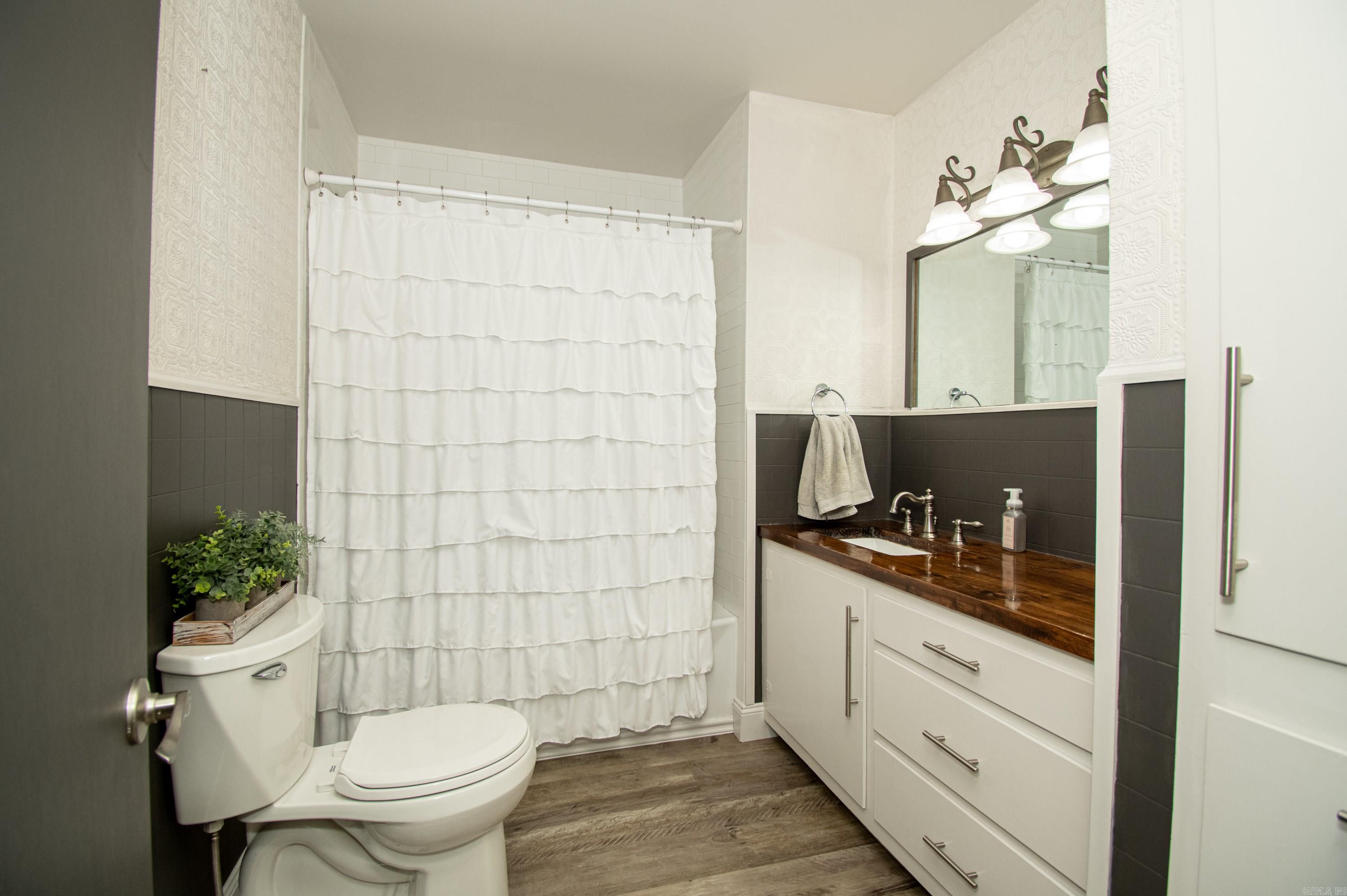 2ND ADDN STAR CITY - Residential