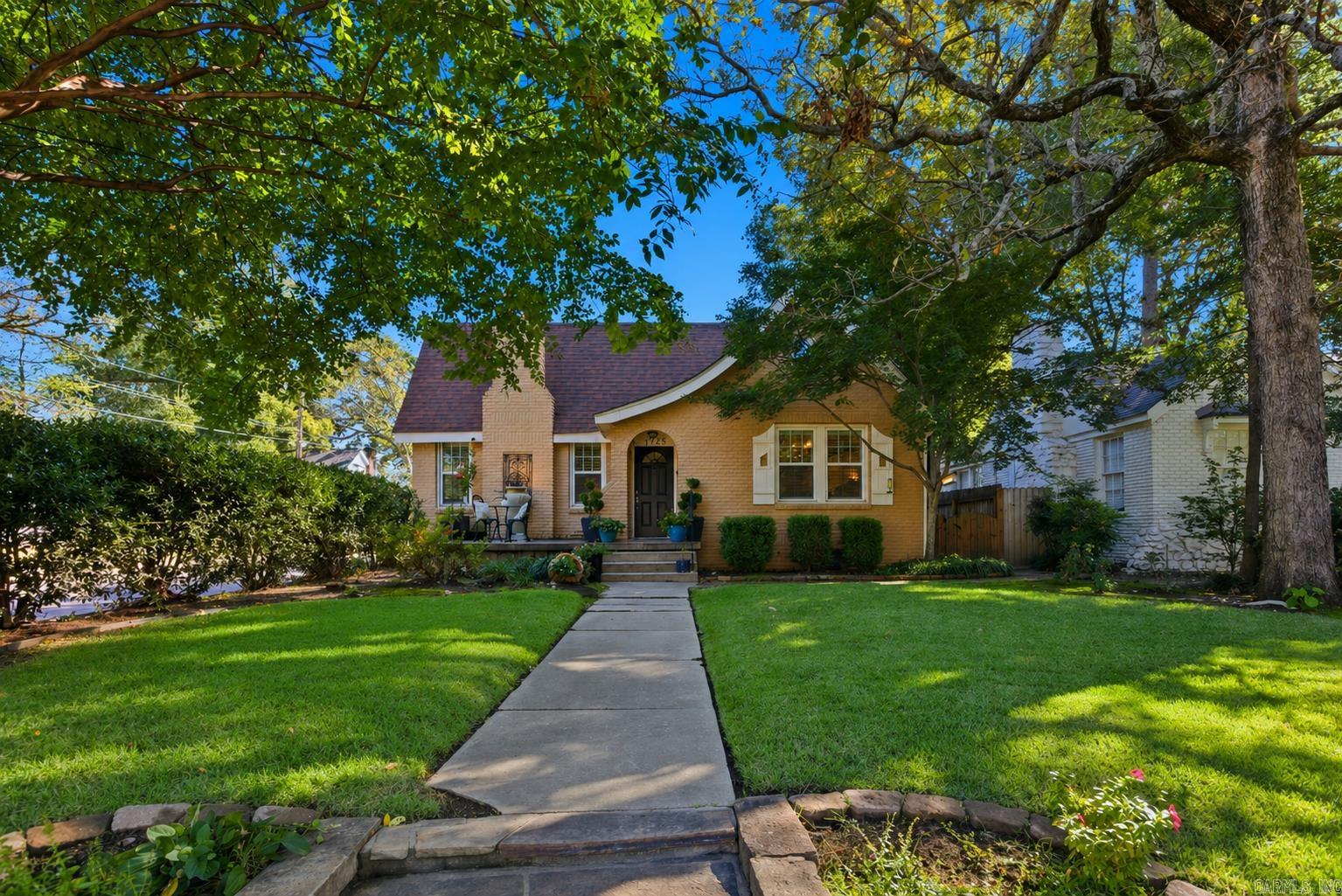 CLIFFEWOOD - Residential