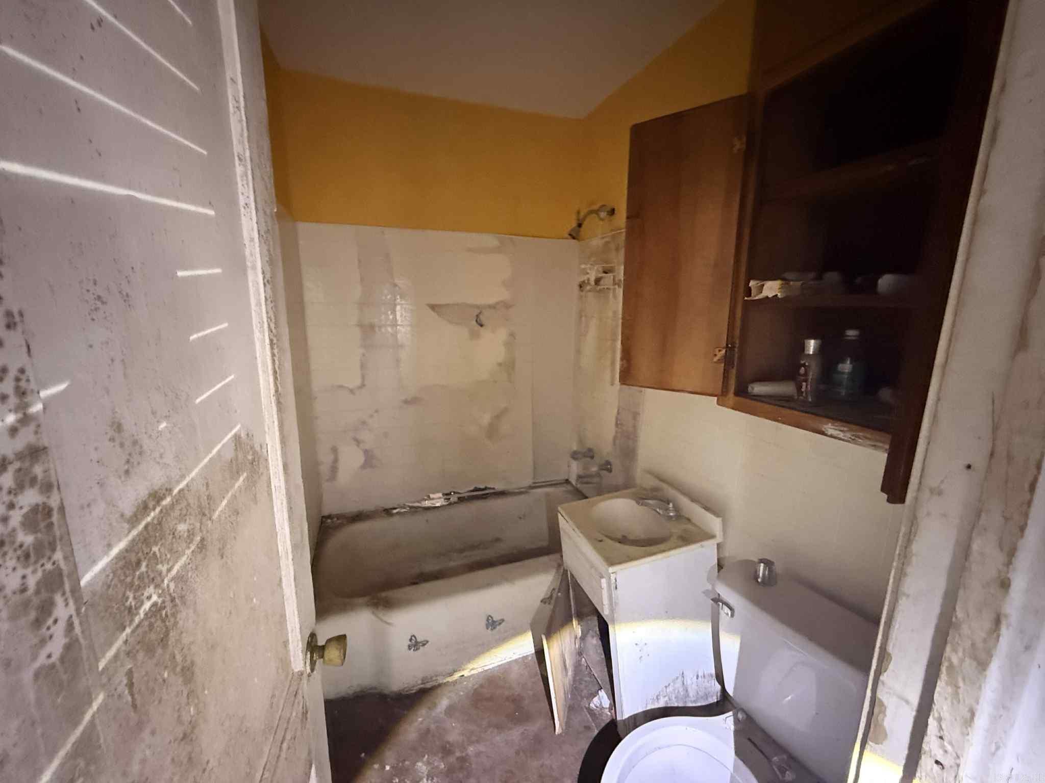 AUSTIN & TAYLOR ADDITION - Residential