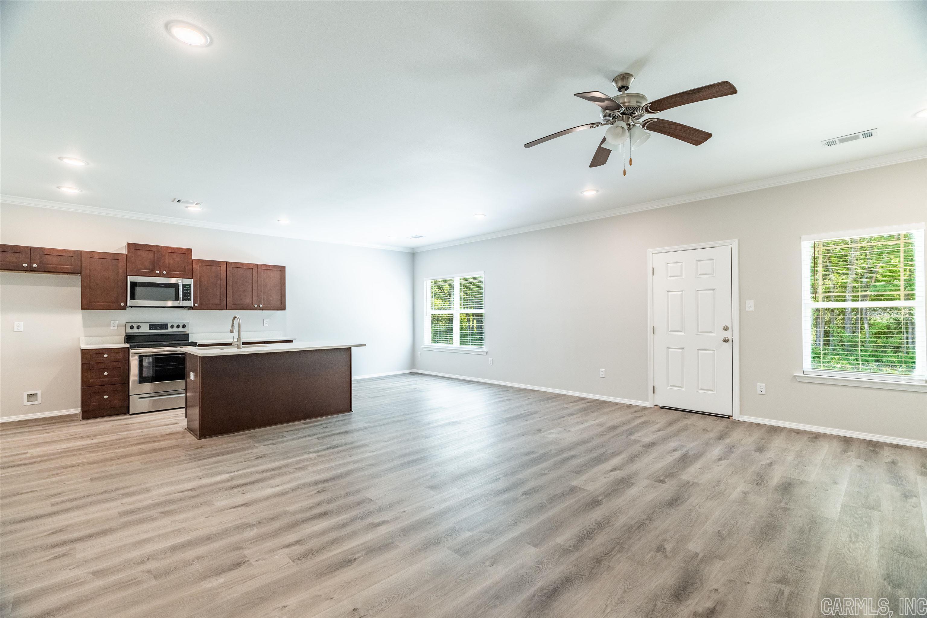 THE VILLAGES AT MAGNOLIA LANE - Residential