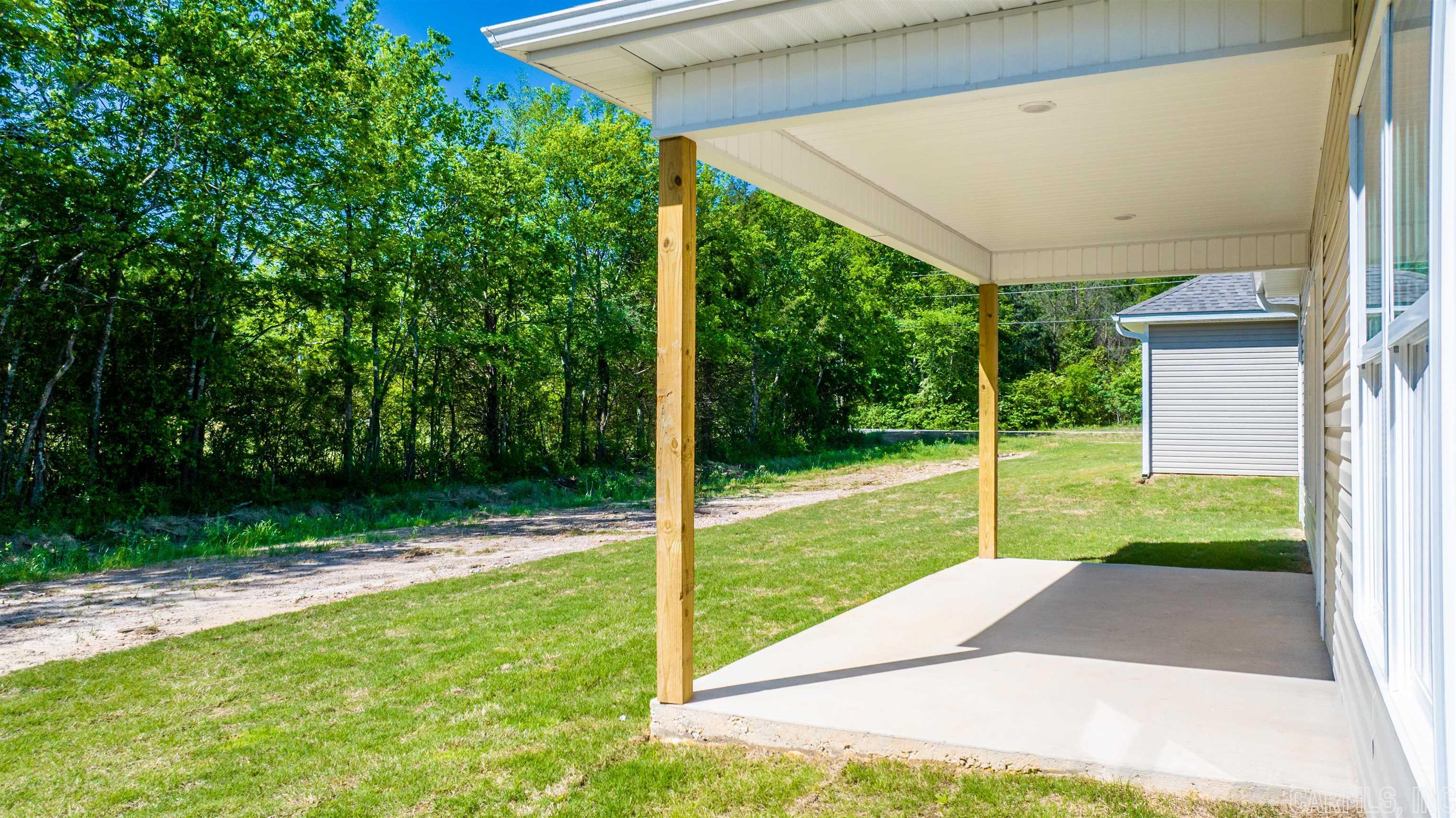 THE VILLAGES AT MAGNOLIA LANE - Residential