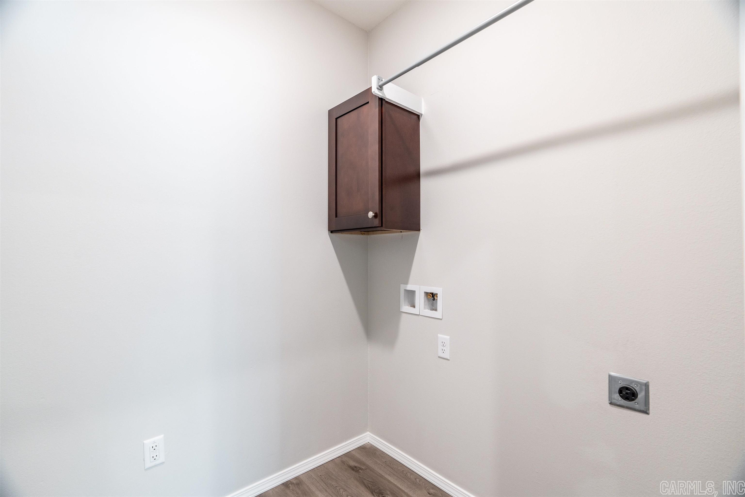 THE VILLAGES AT MAGNOLIA LANE - Residential