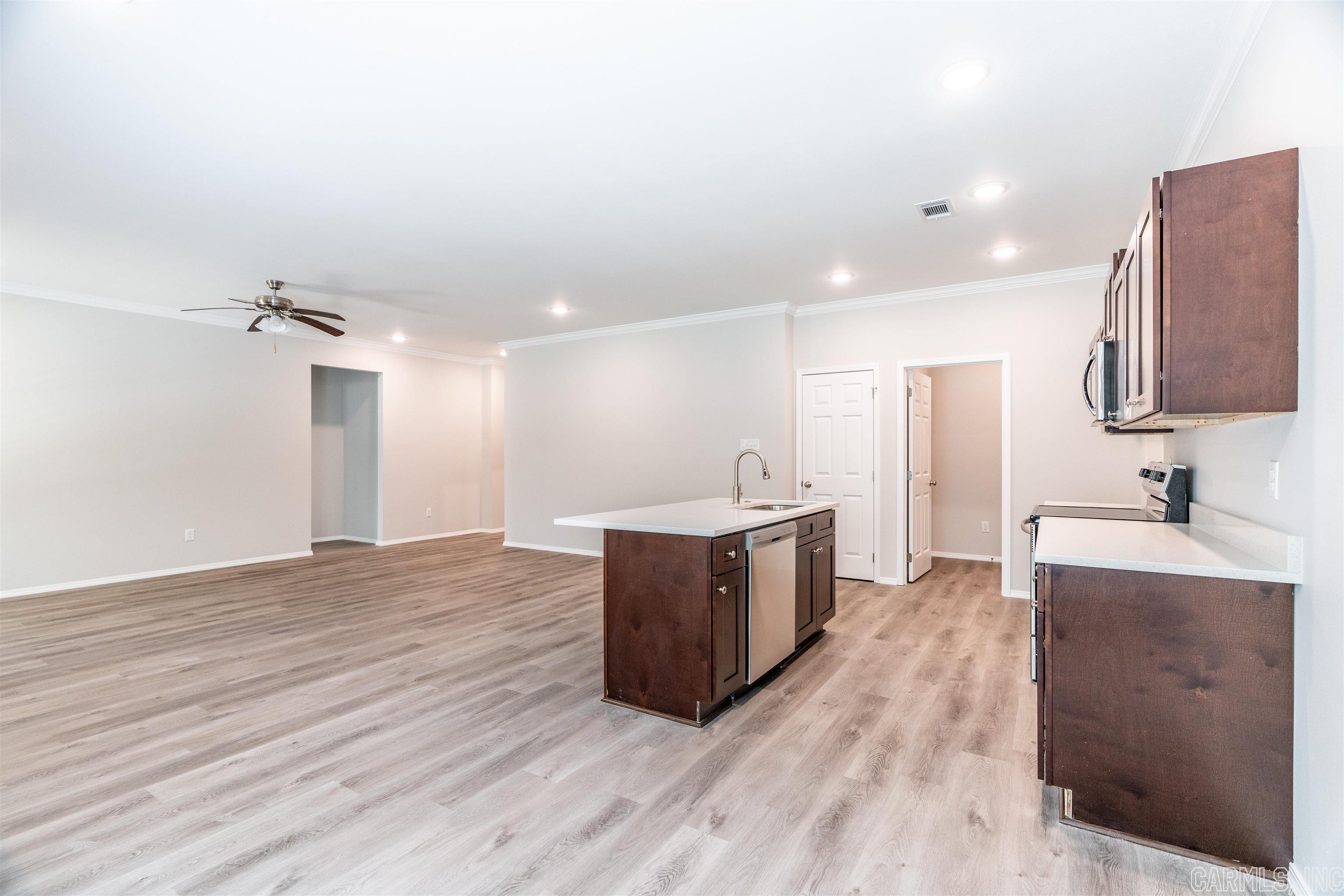 THE VILLAGES AT MAGNOLIA LANE - Residential