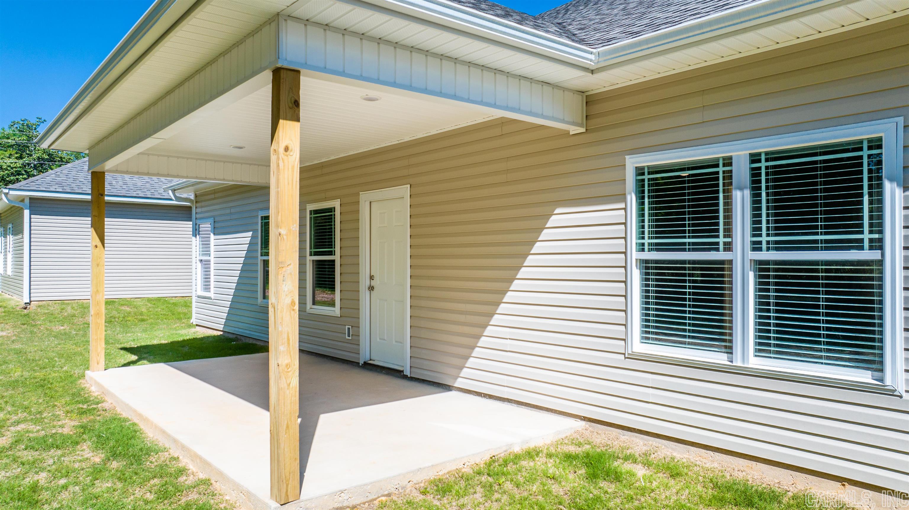 THE VILLAGES AT MAGNOLIA LANE - Residential