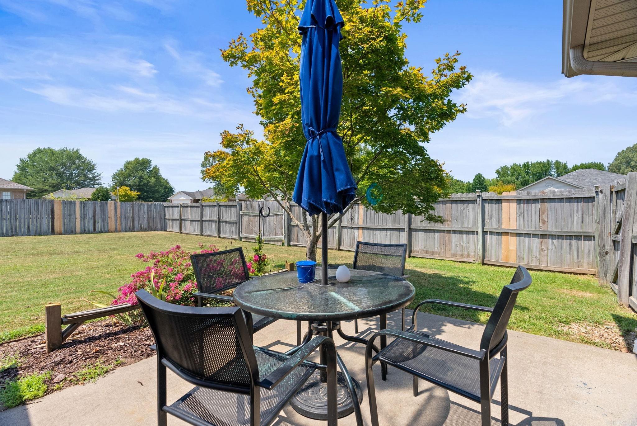 BROWNSTONE - Residential