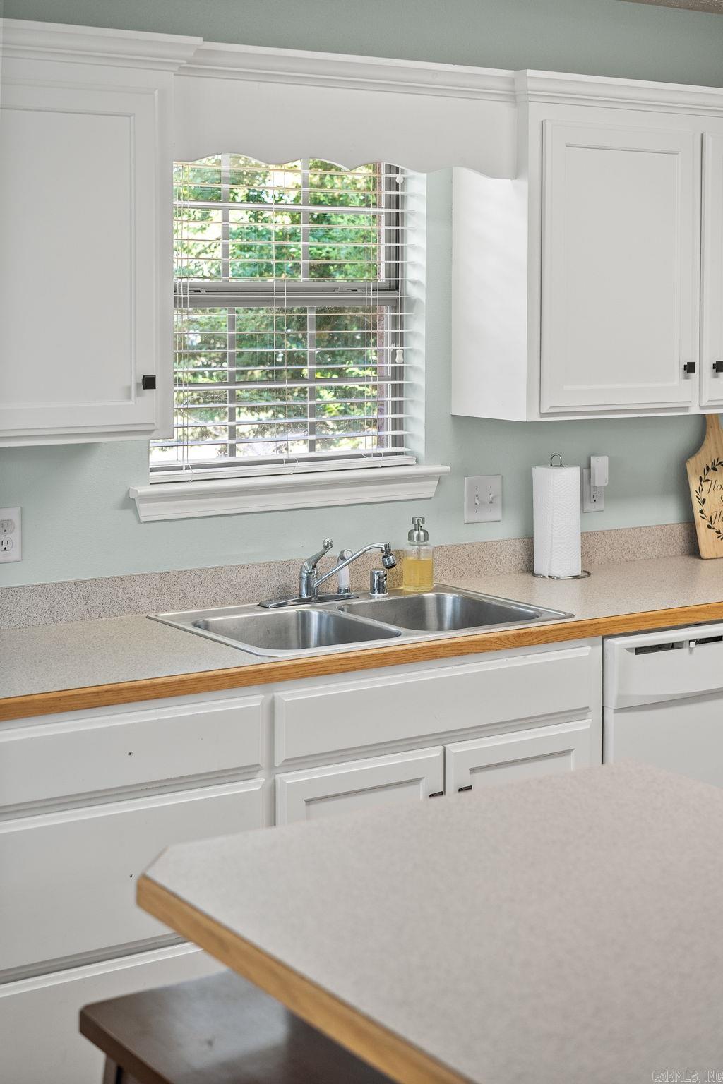 BROWNSTONE - Residential