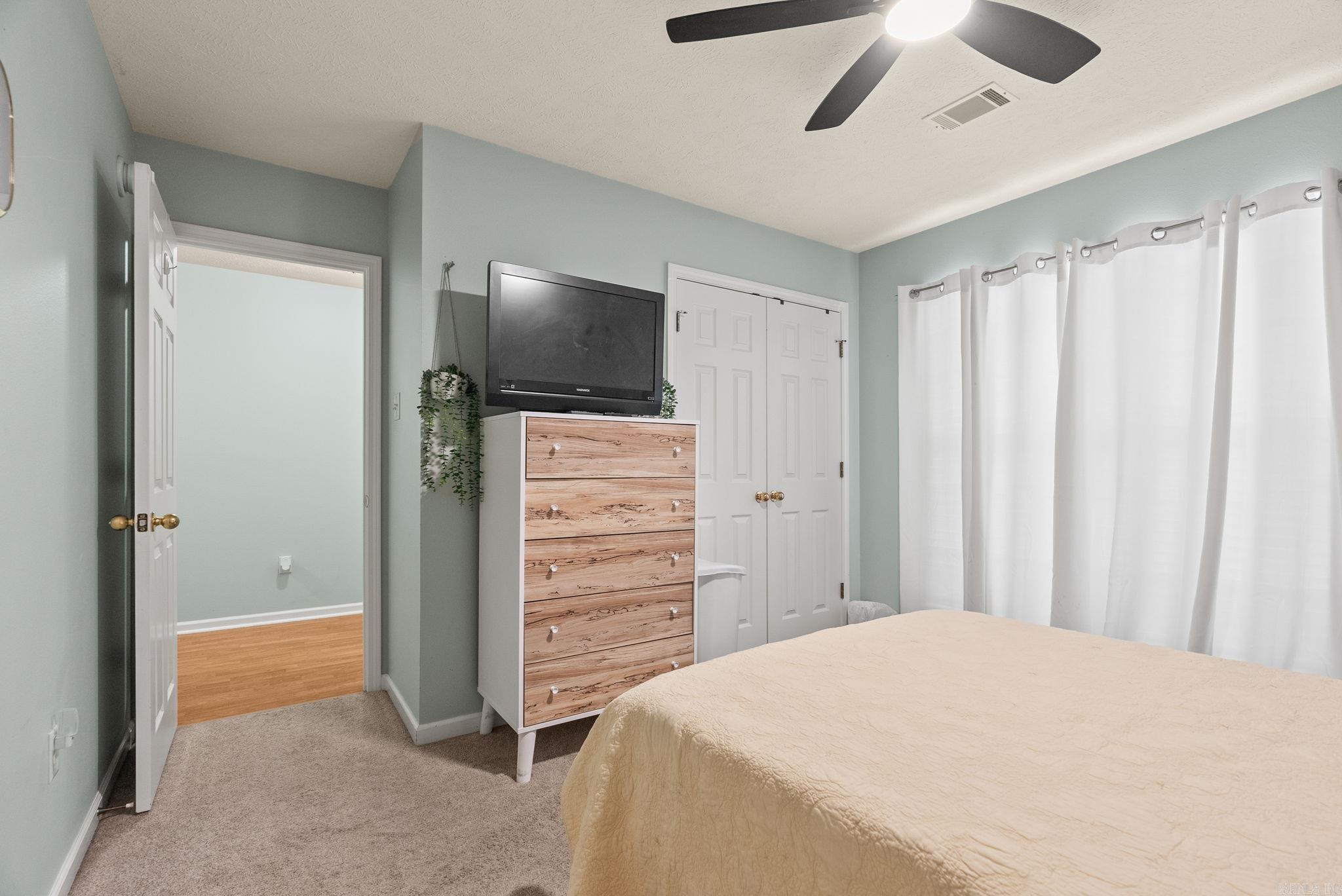 BROWNSTONE - Residential