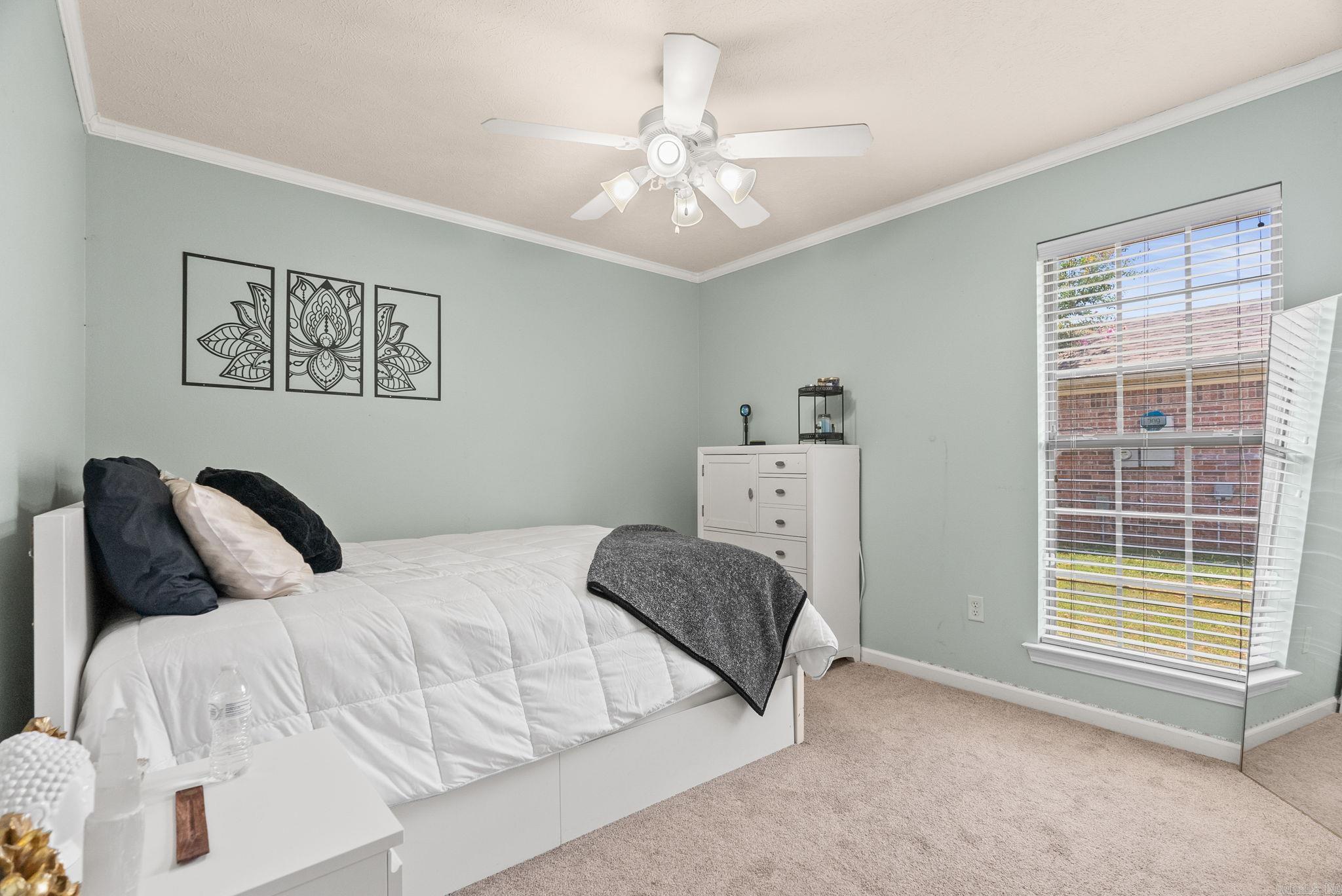 BROWNSTONE - Residential