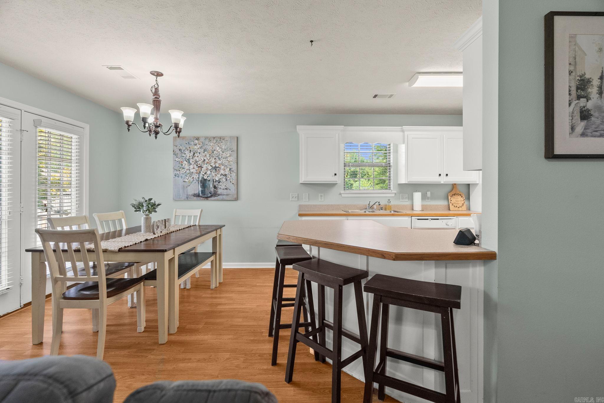 BROWNSTONE - Residential