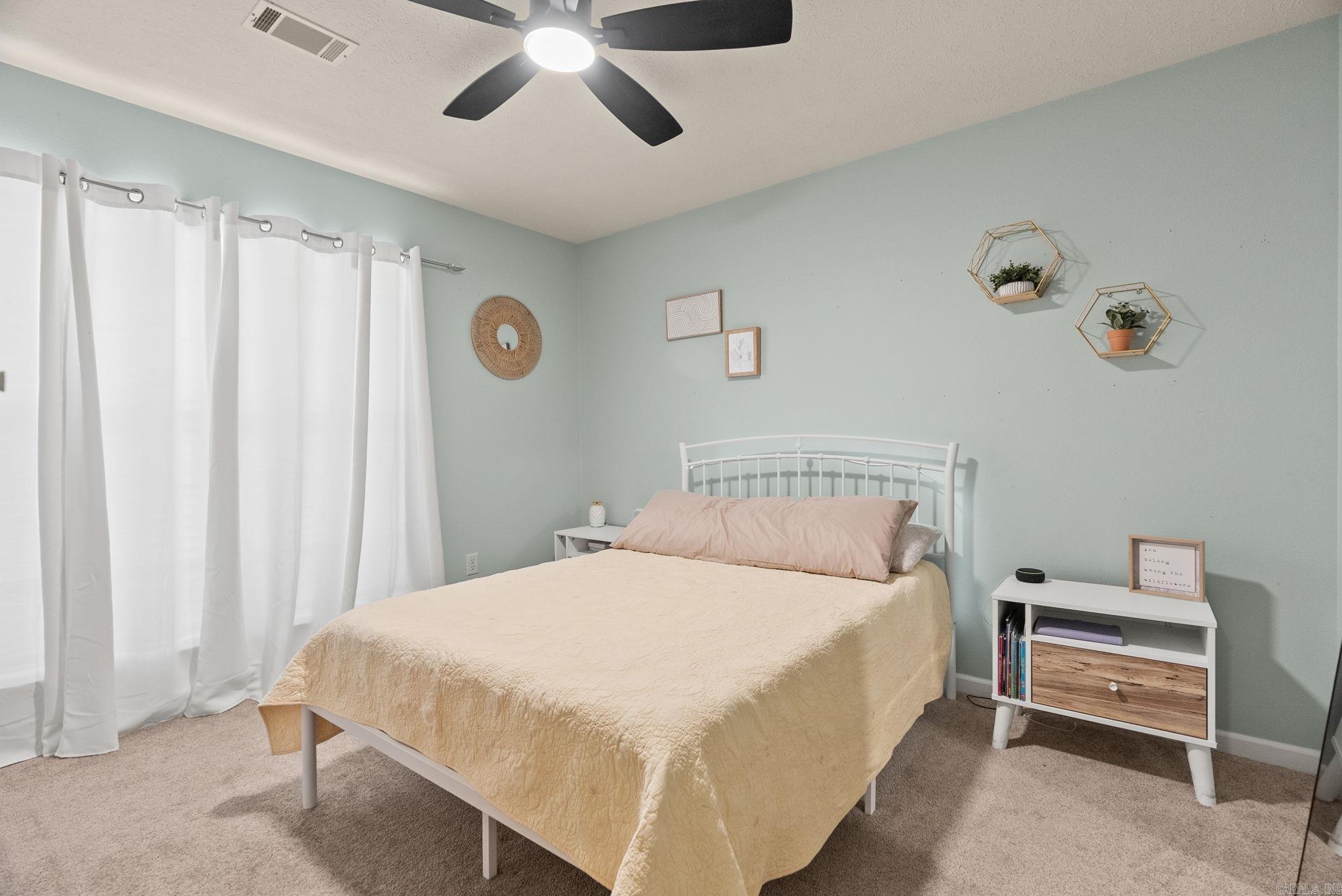 BROWNSTONE - Residential