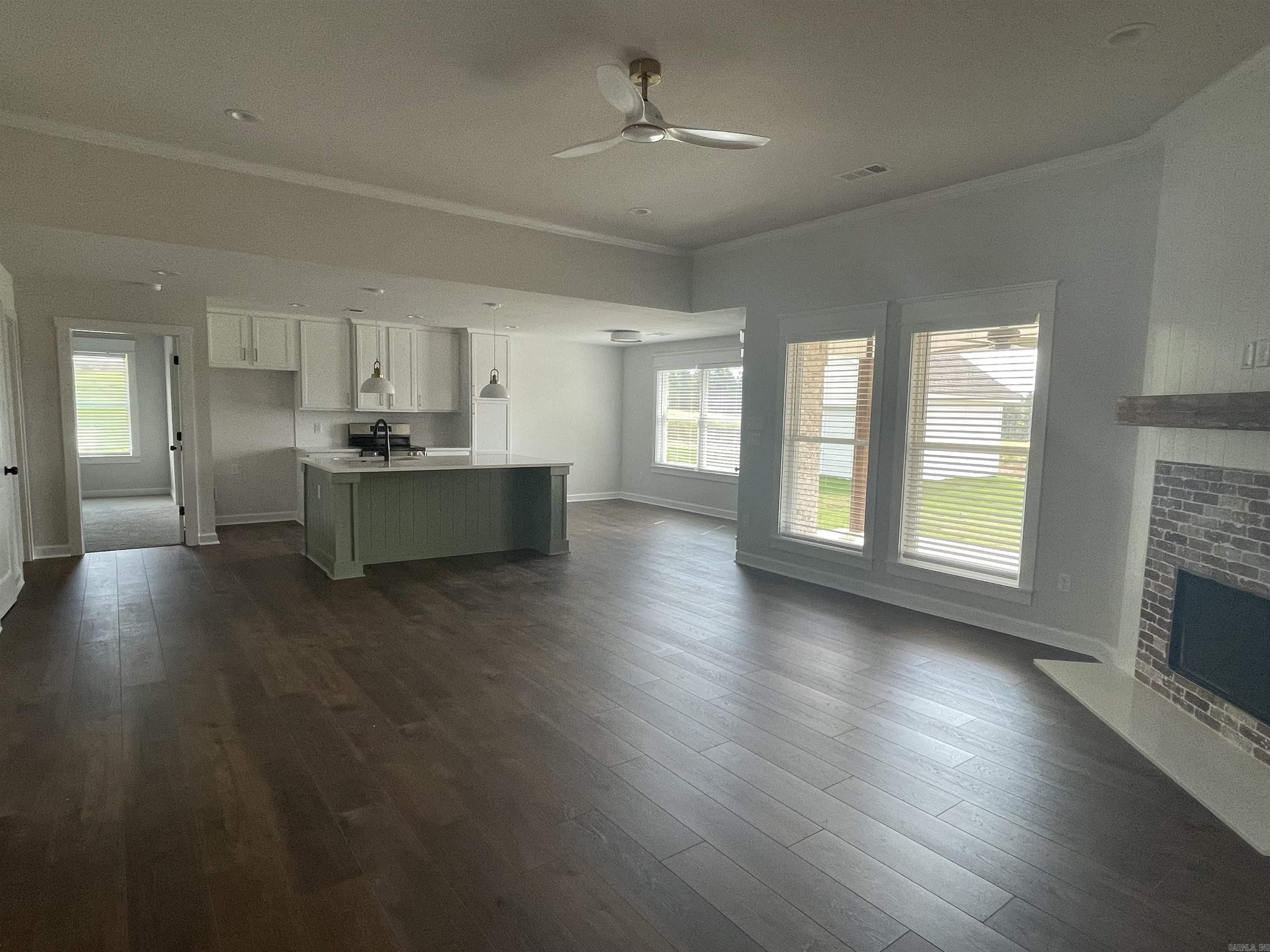 NATALIE&apos;S PLACE - Residential