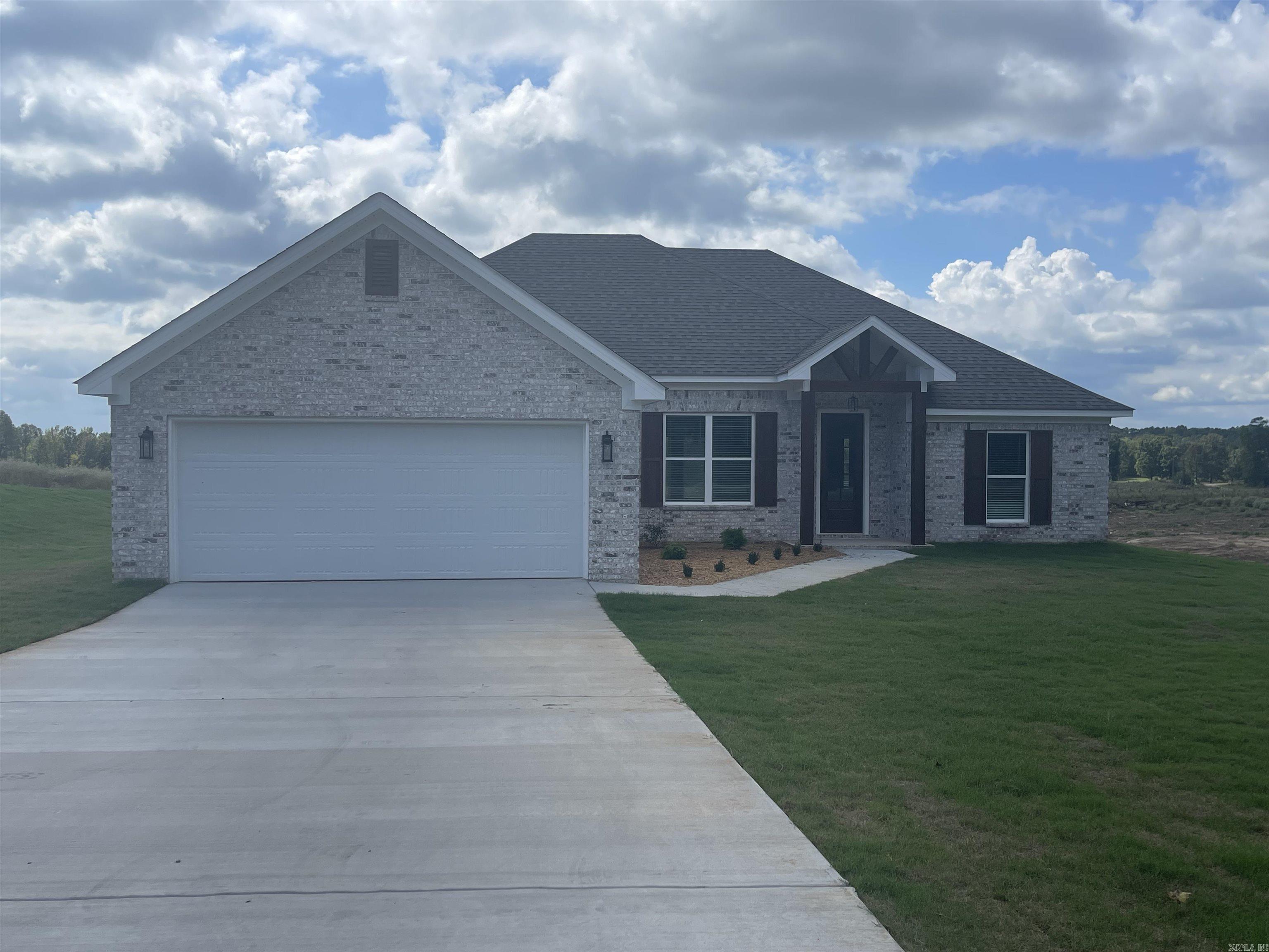 NATALIE&apos;S PLACE - Residential