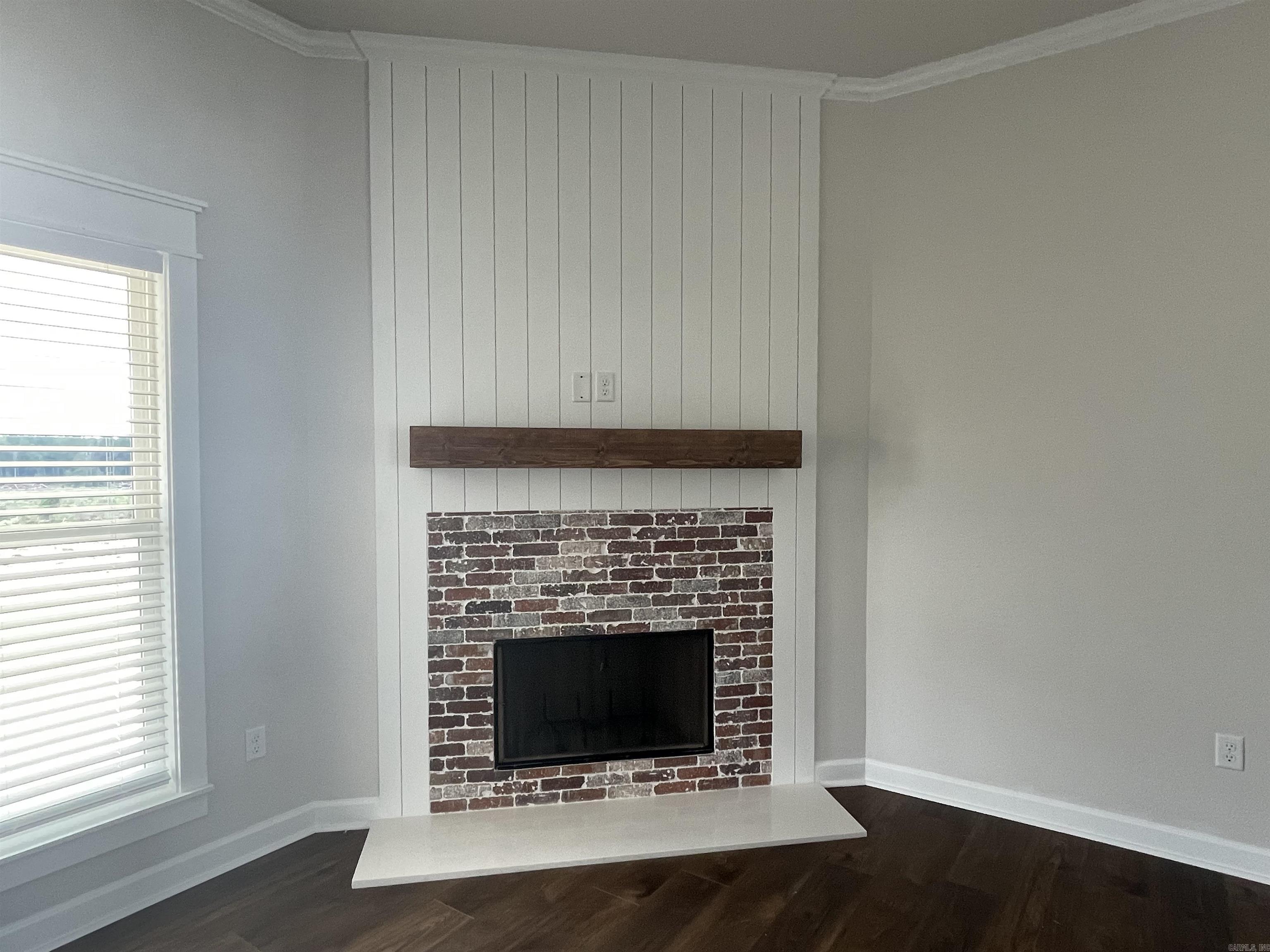NATALIE&apos;S PLACE - Residential