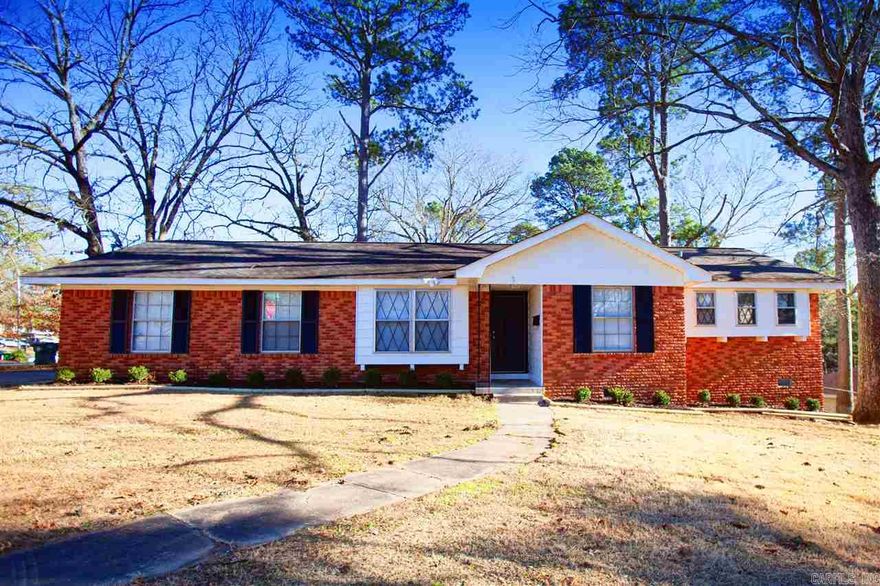 Great 3 bedroom, 2 bathroom home with a large bonus room located off S University. Large screened in porch with backyard that is perfect for hosting.  Our leases are 18 months and income has to be three times the amount of rent unless you have a housing voucher.