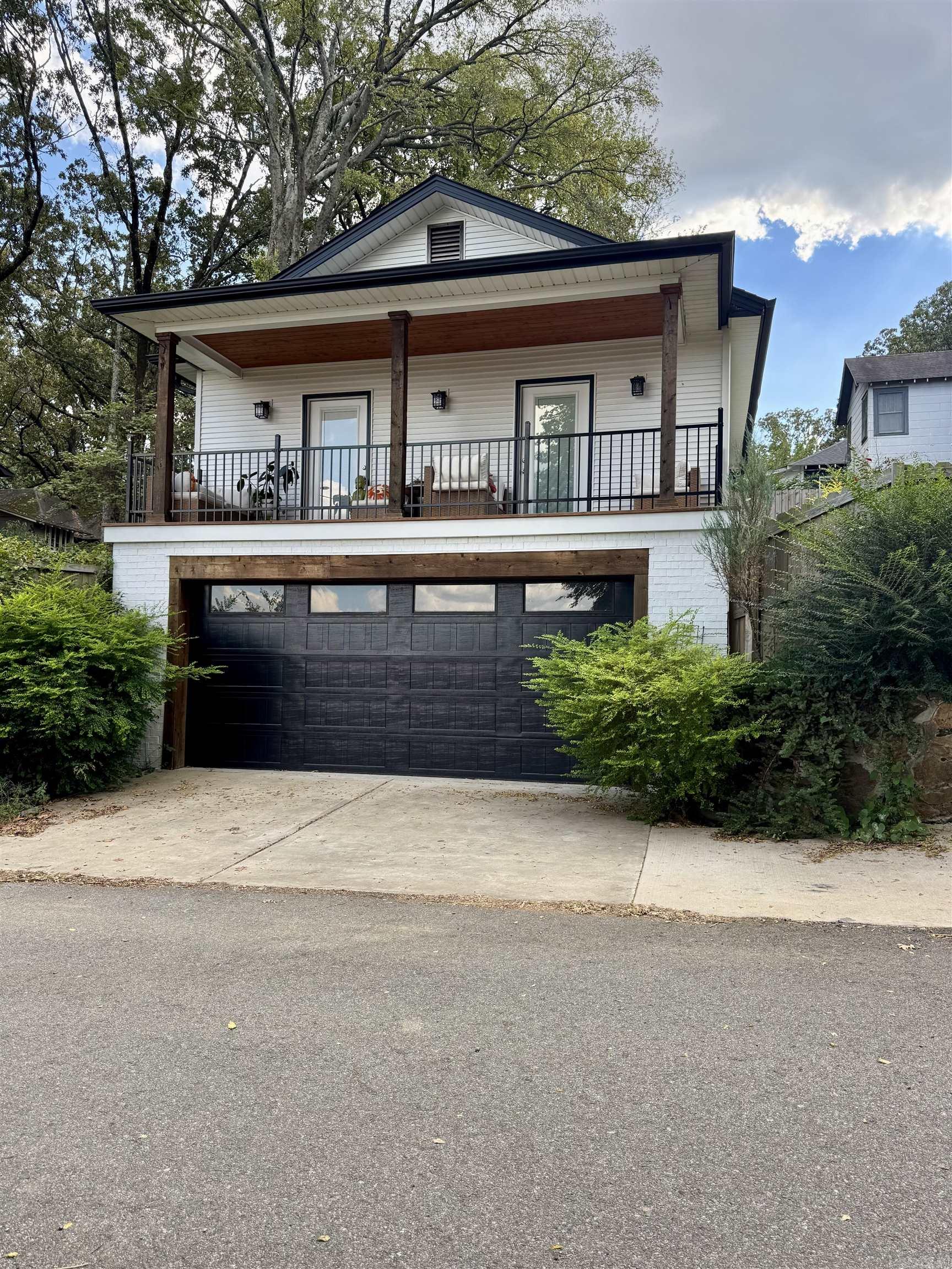 EAST PULASKI HGTS - Residential