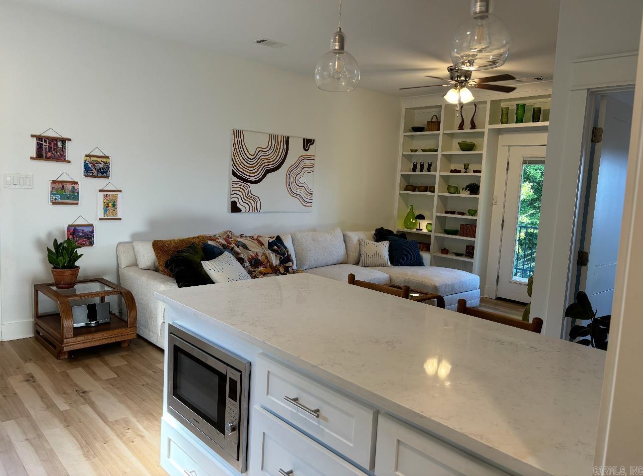 EAST PULASKI HGTS - Residential