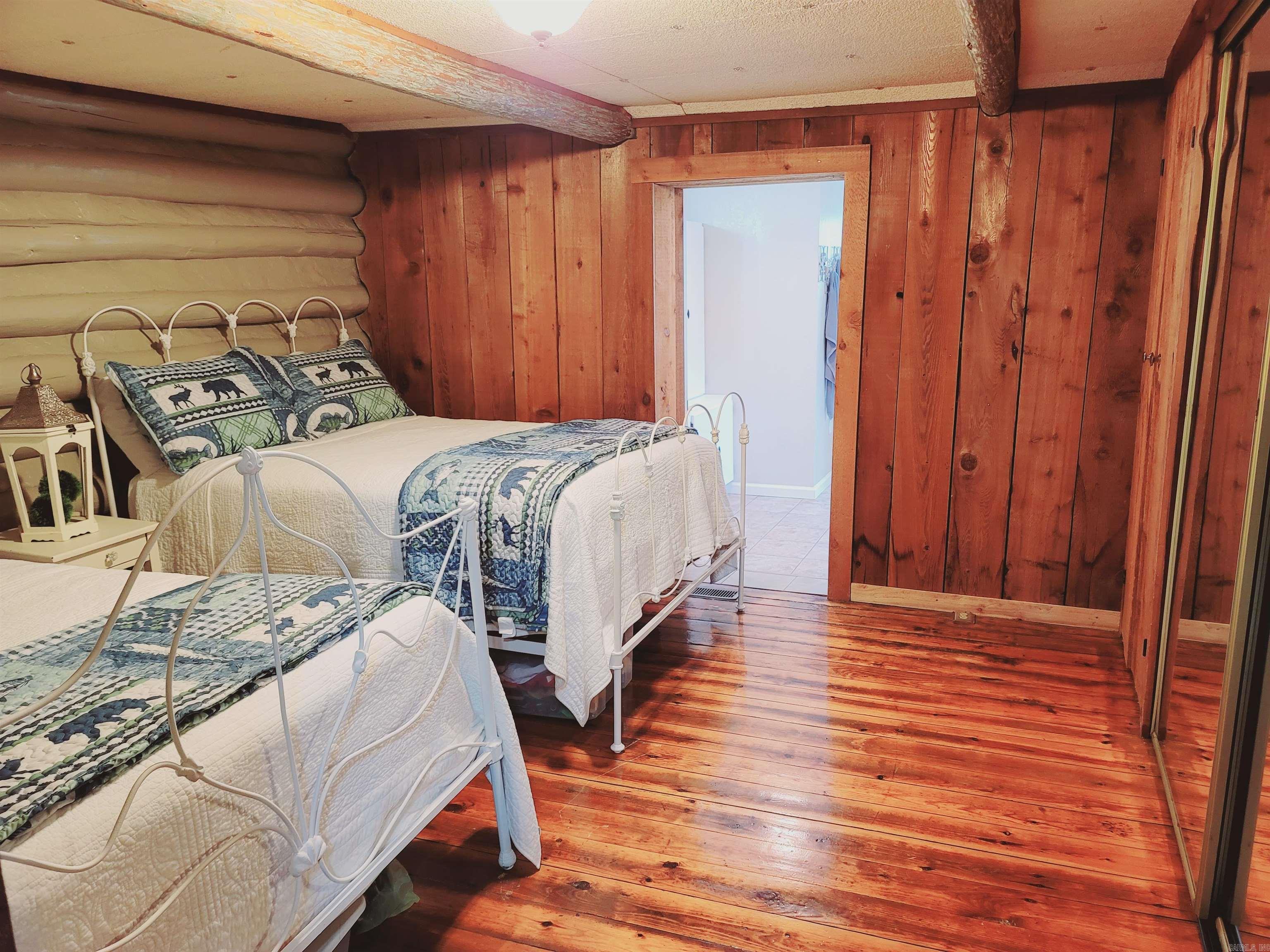 JORDAN & GRAY - Residential