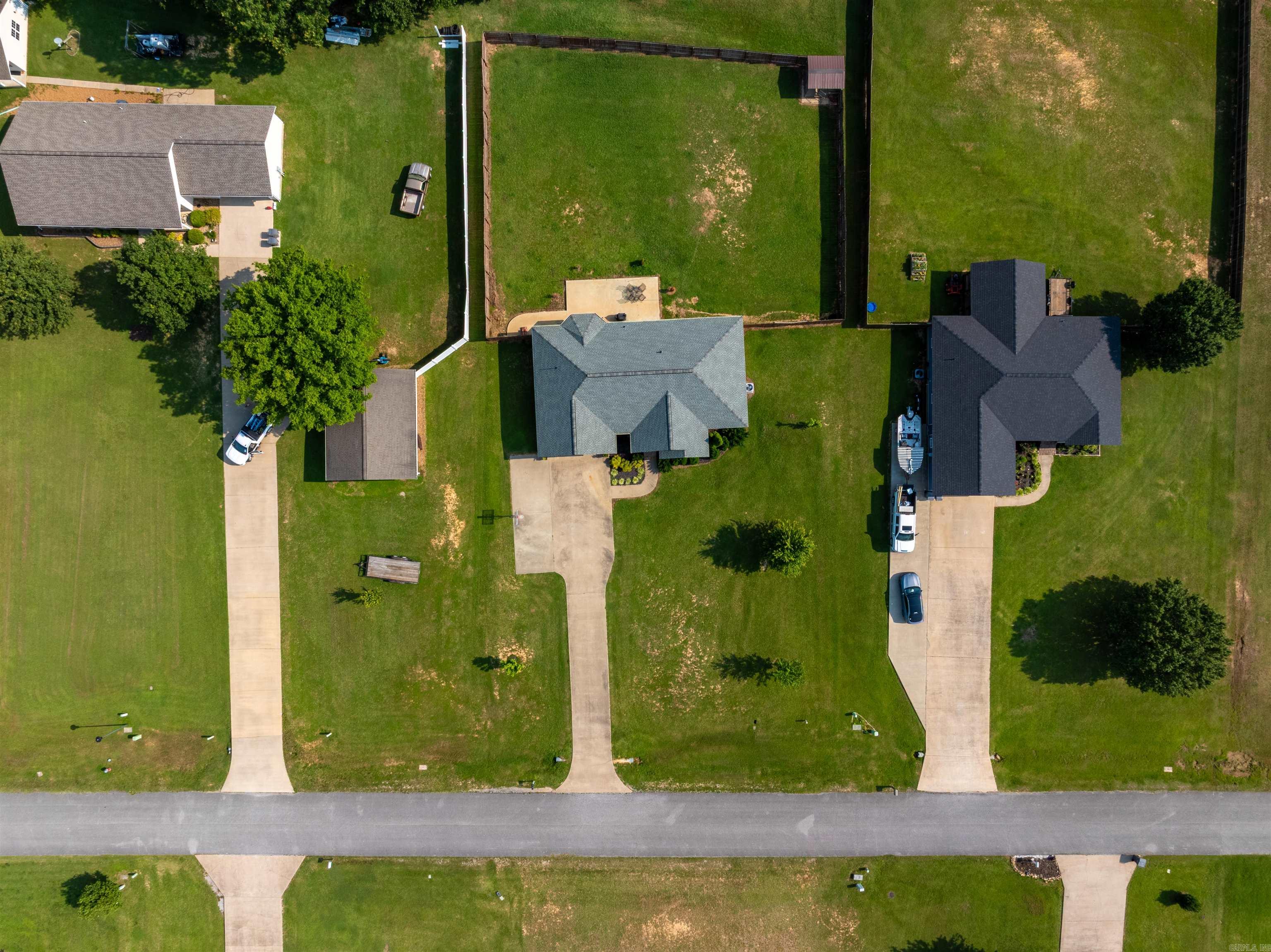 DOUBLE OAK ESTATES - Residential