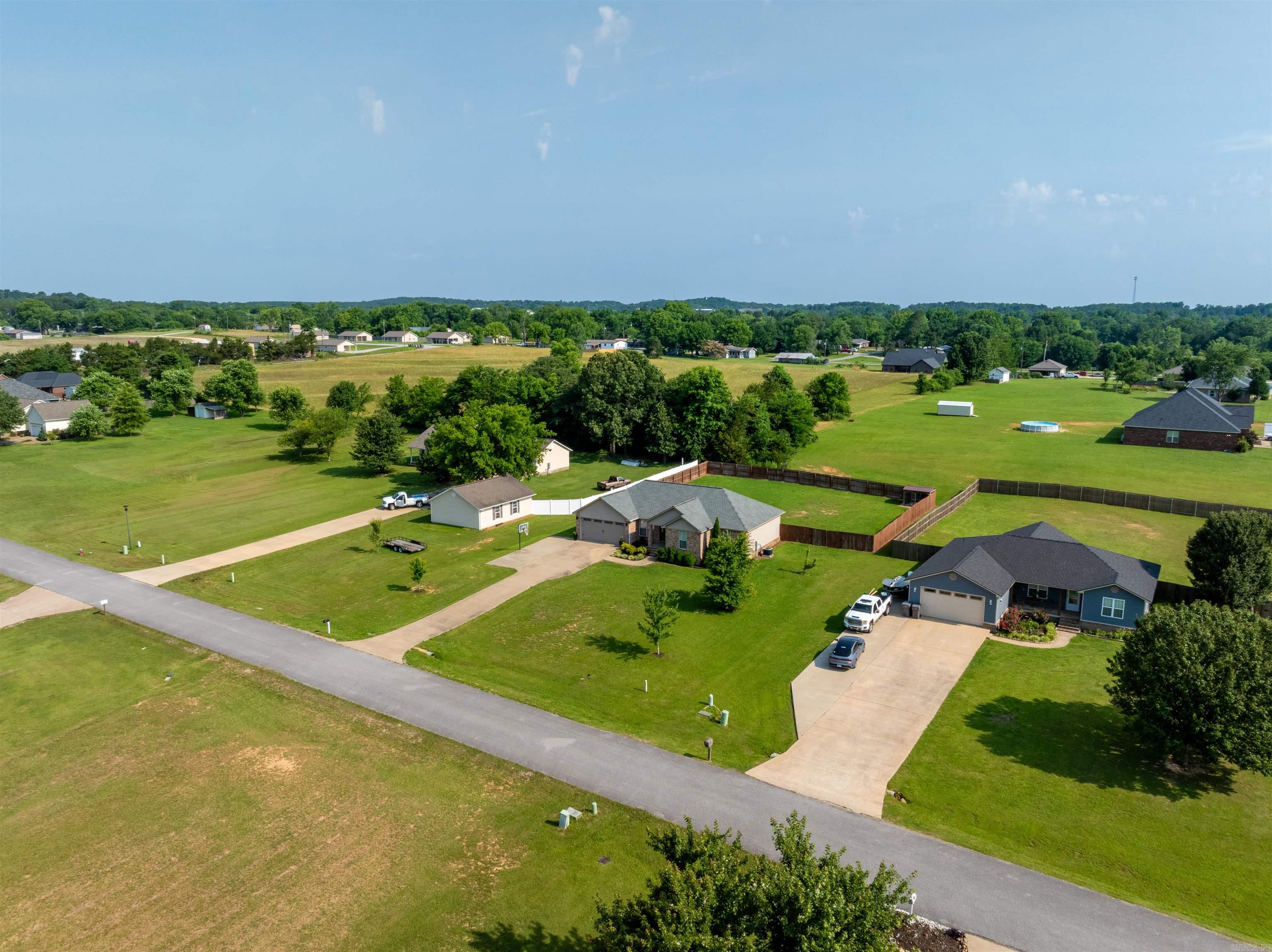 DOUBLE OAK ESTATES - Residential