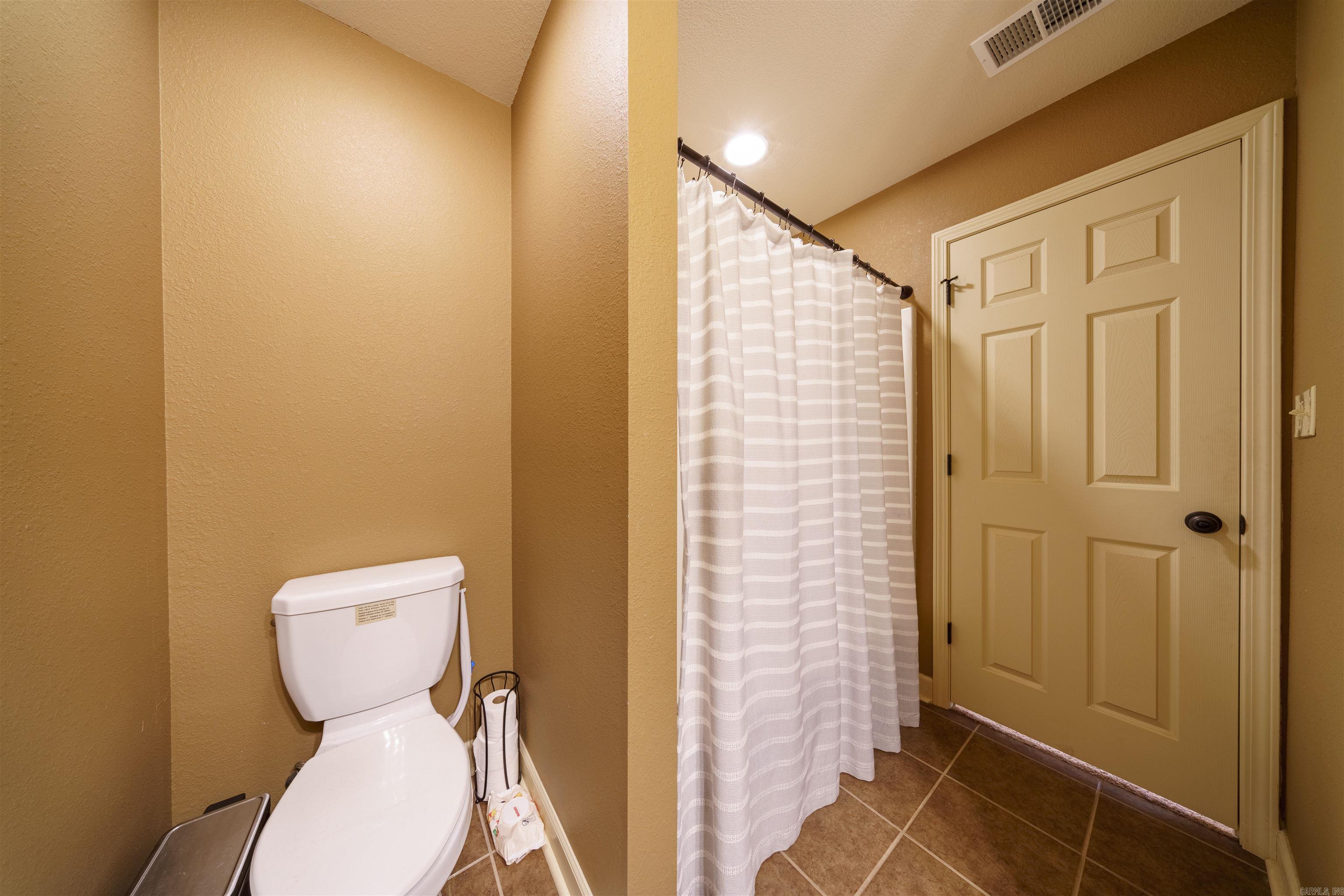 DOUBLE OAK ESTATES - Residential