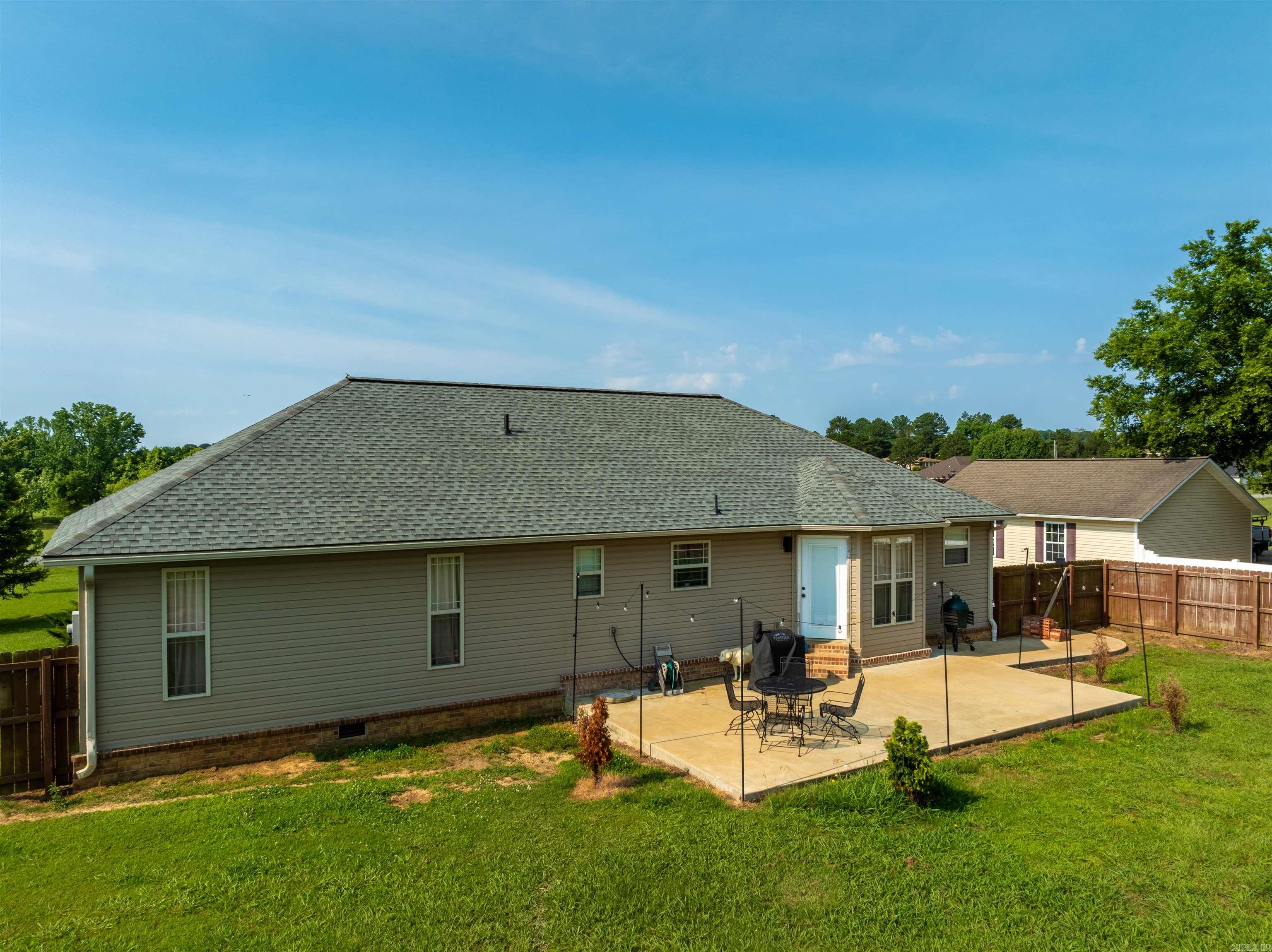 DOUBLE OAK ESTATES - Residential