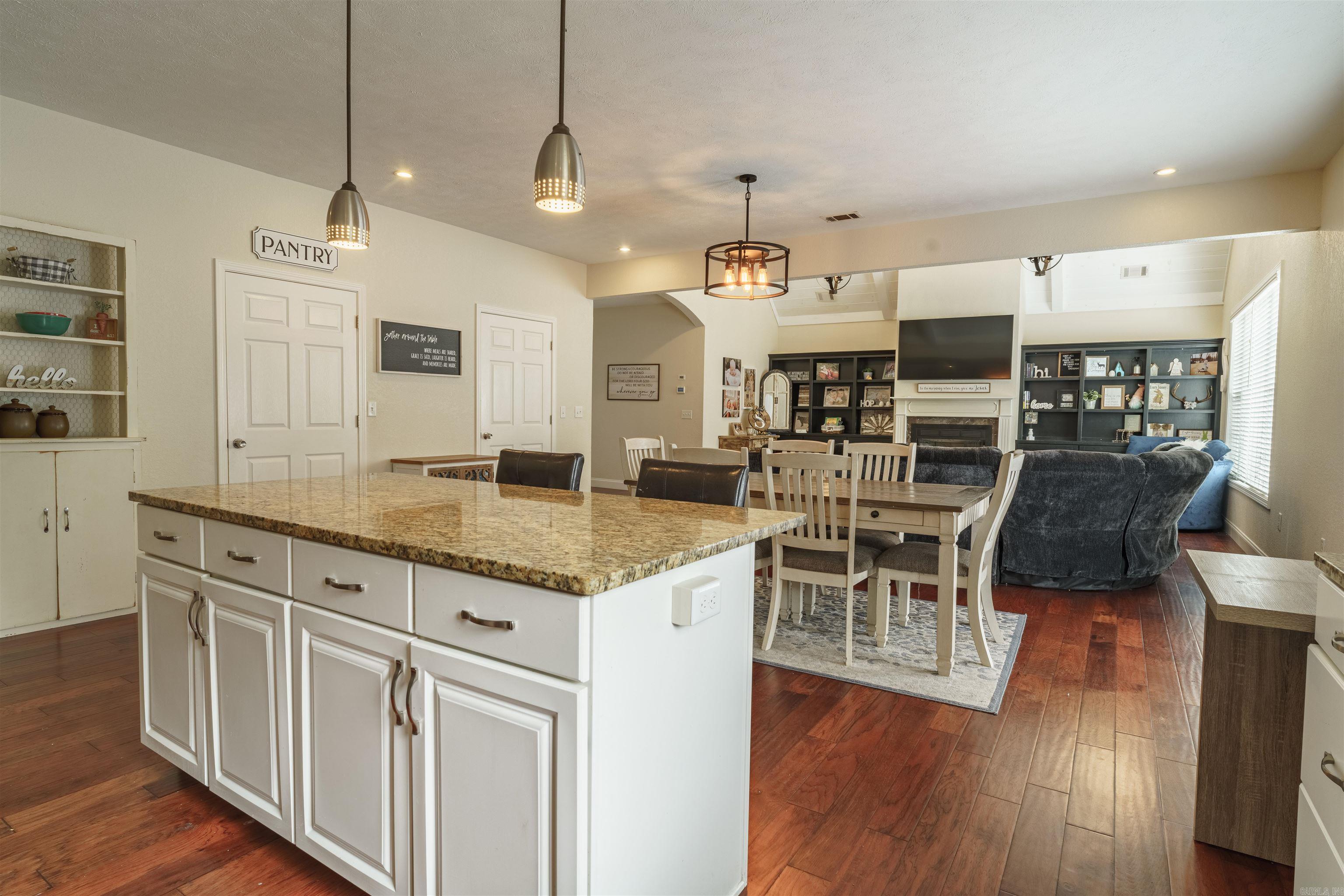 DOUBLE OAK ESTATES - Residential