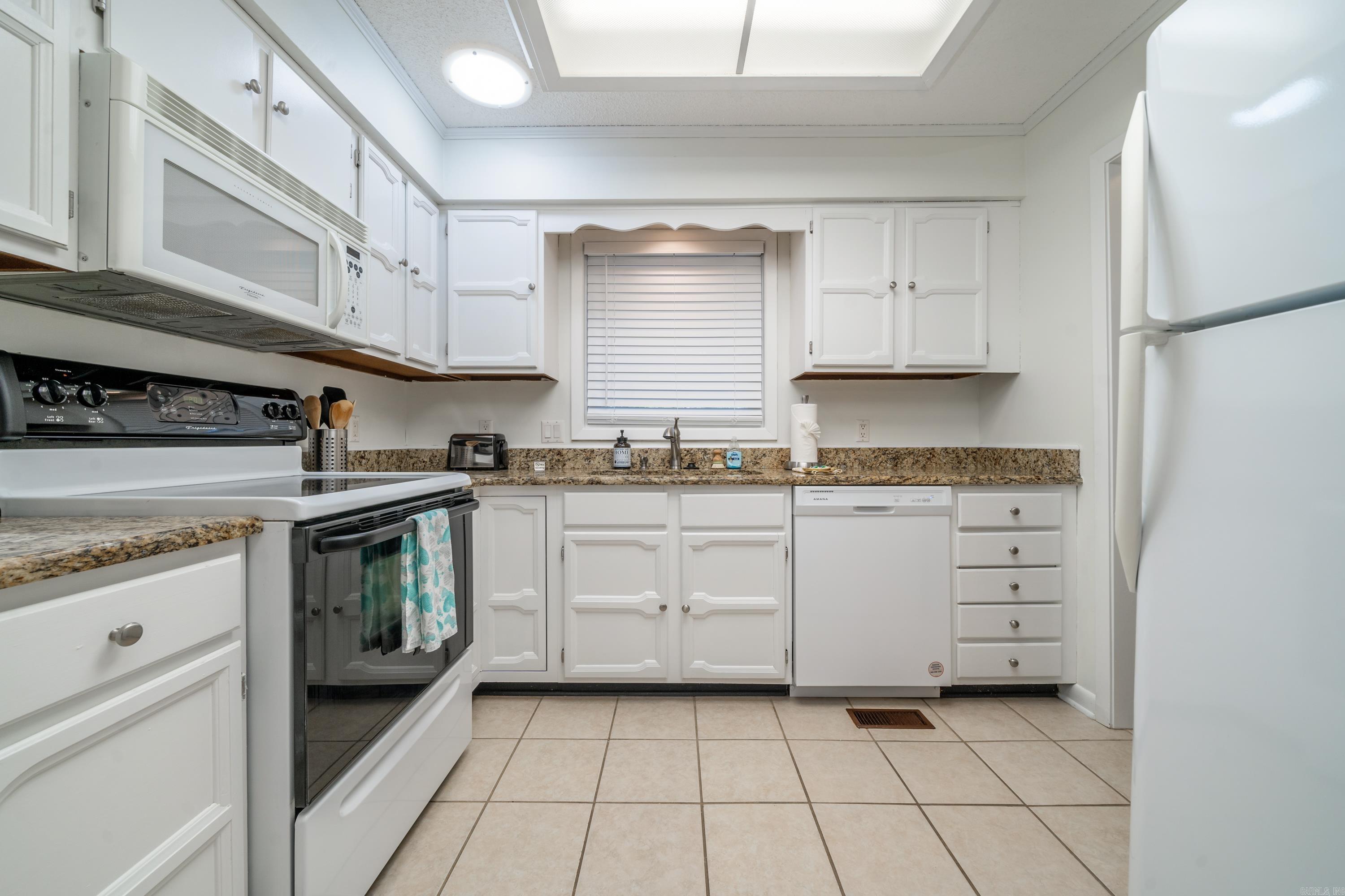 Madrid Courts - Residential