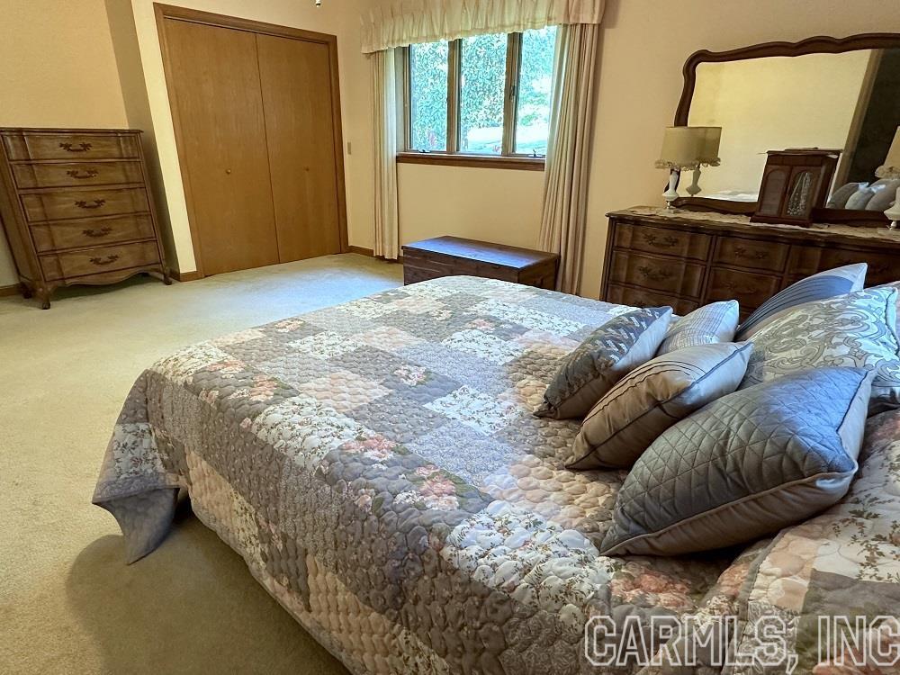 BAYWOOD - LAKE - Residential