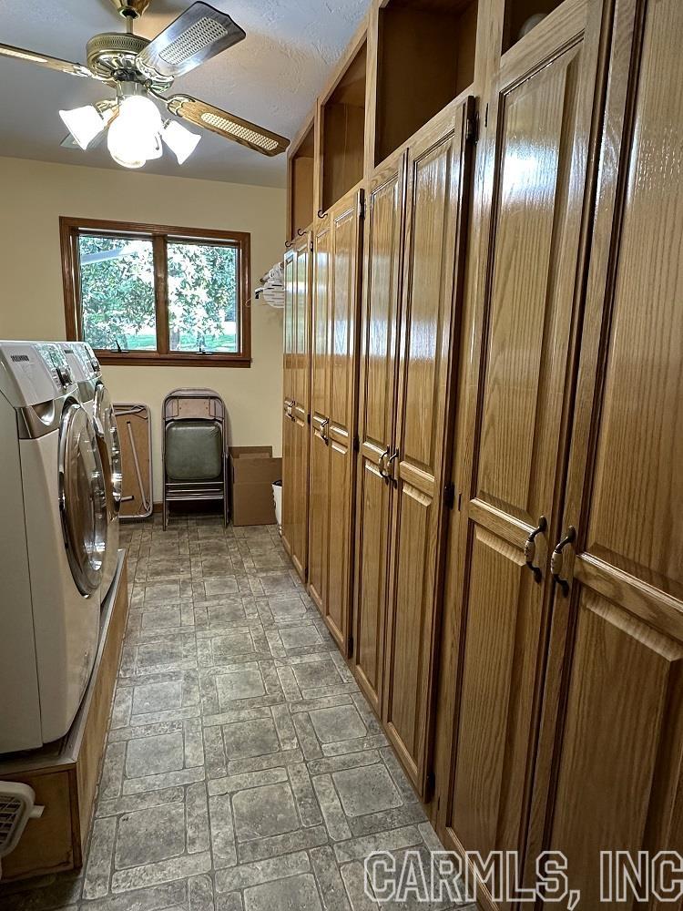 BAYWOOD - LAKE - Residential