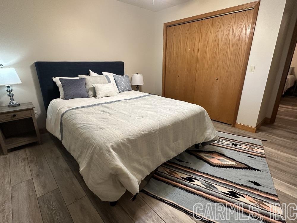 BAYWOOD - LAKE - Residential