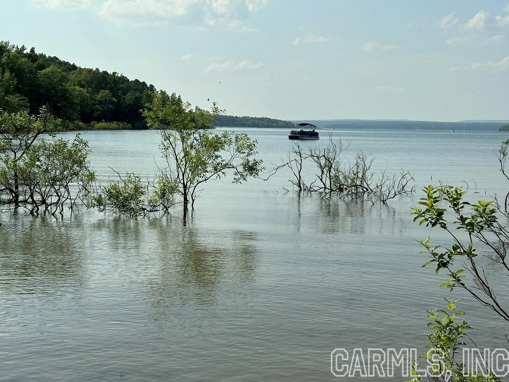 BAYWOOD - LAKE - Residential