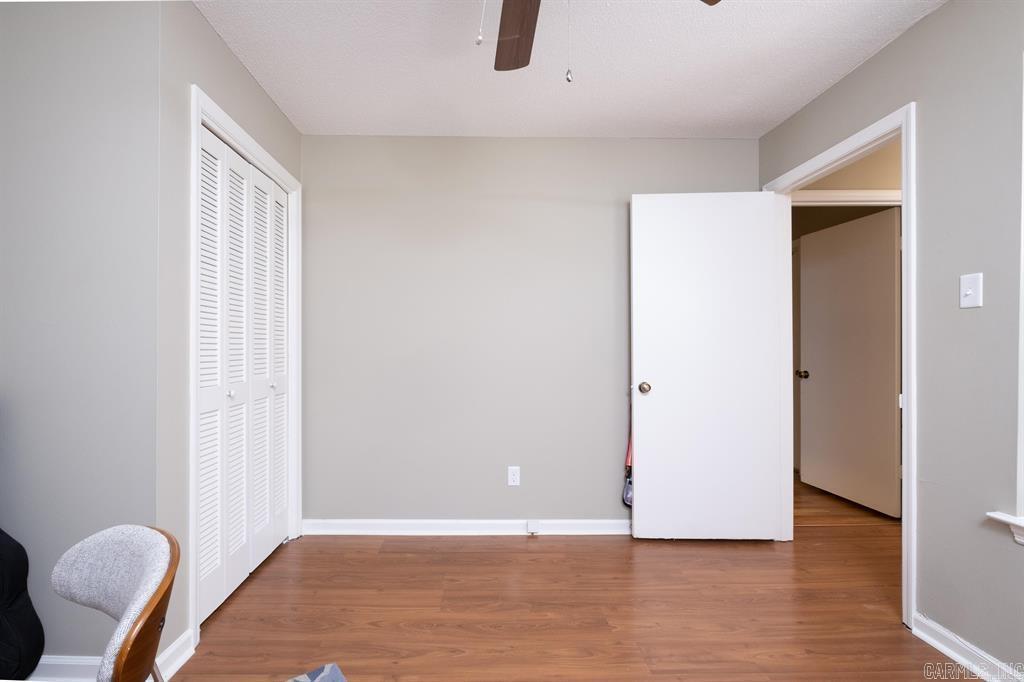 WOODLAND HILLS TO LR - Residential