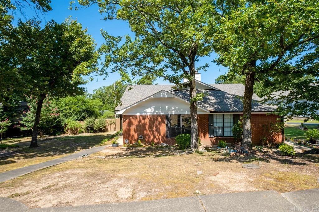 WOODLAND HILLS TO LR - Residential