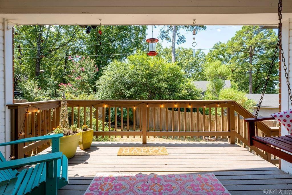 WOODLAND HILLS TO LR - Residential